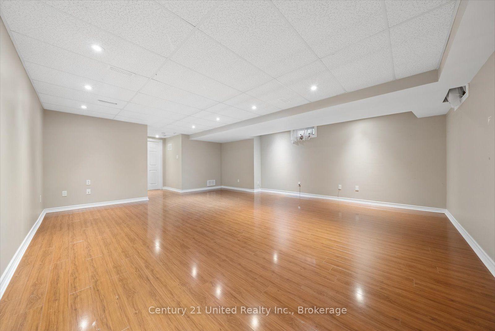 Photo 37 of 253 Bowen Drive, Peterborough, Northcrest Ward 5 — HOMEH