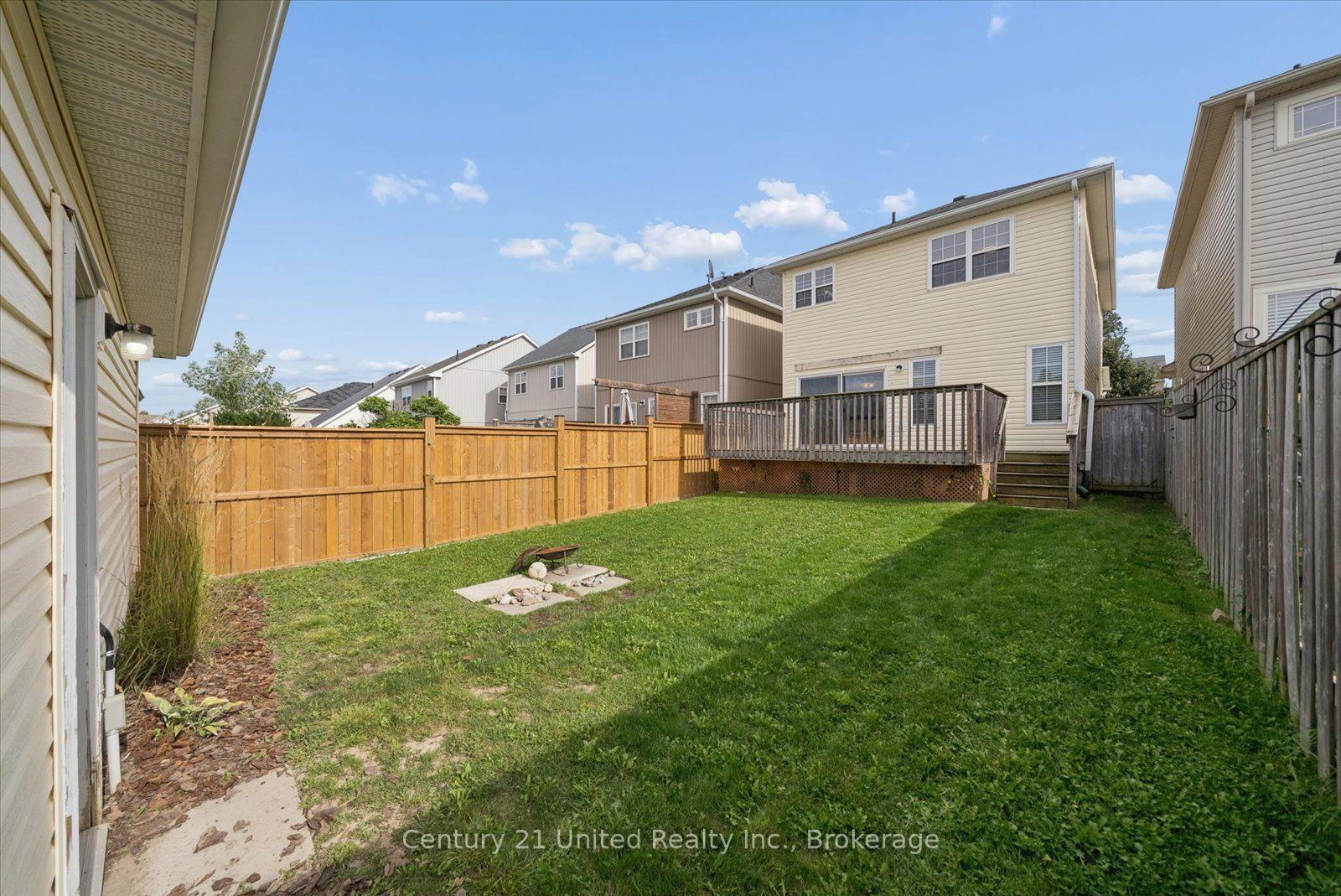 Photo 42 of 253 Bowen Drive, Peterborough, Northcrest Ward 5 — HOMEH