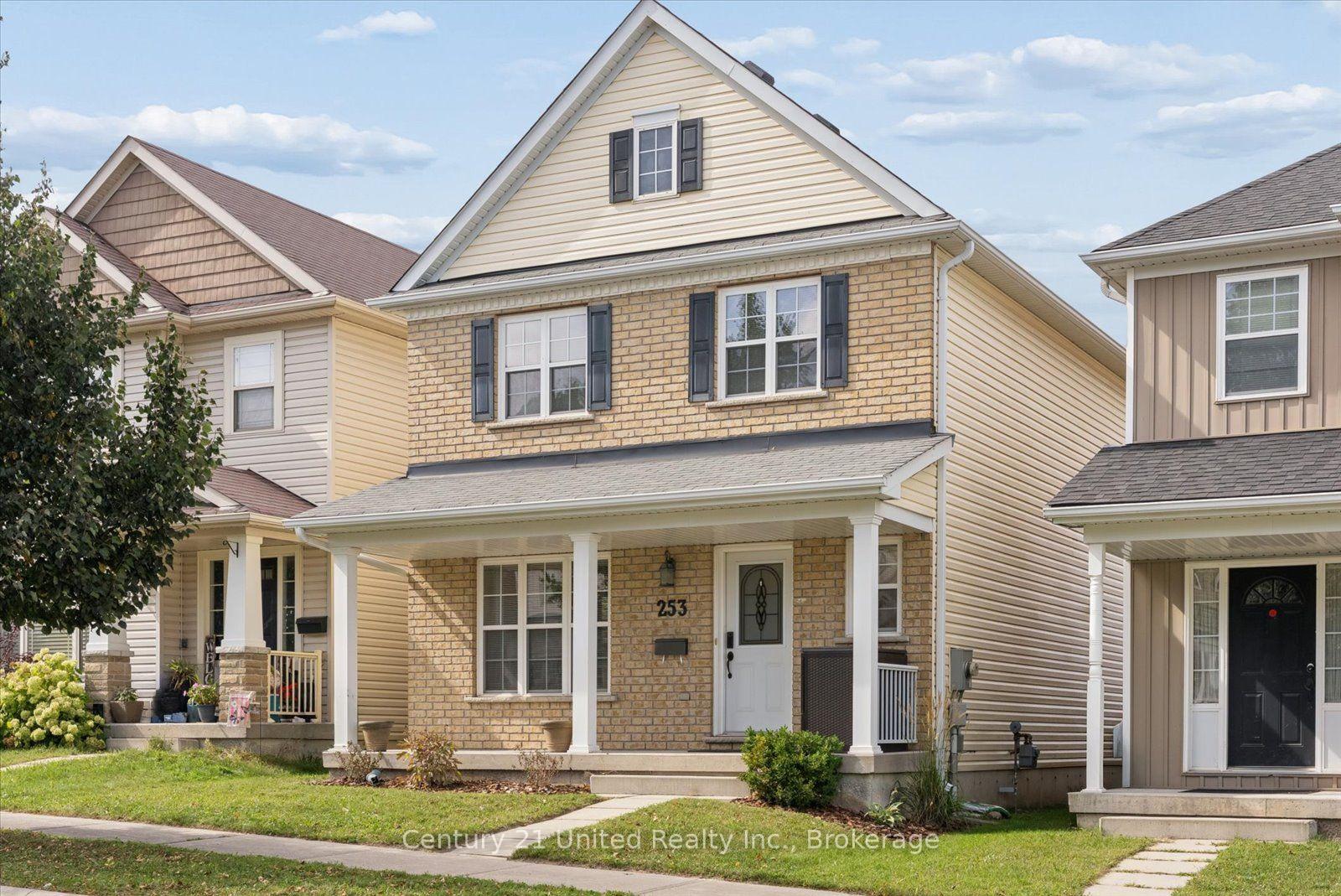 Photo 45 of 253 Bowen Drive, Peterborough, Northcrest Ward 5 — HOMEH
