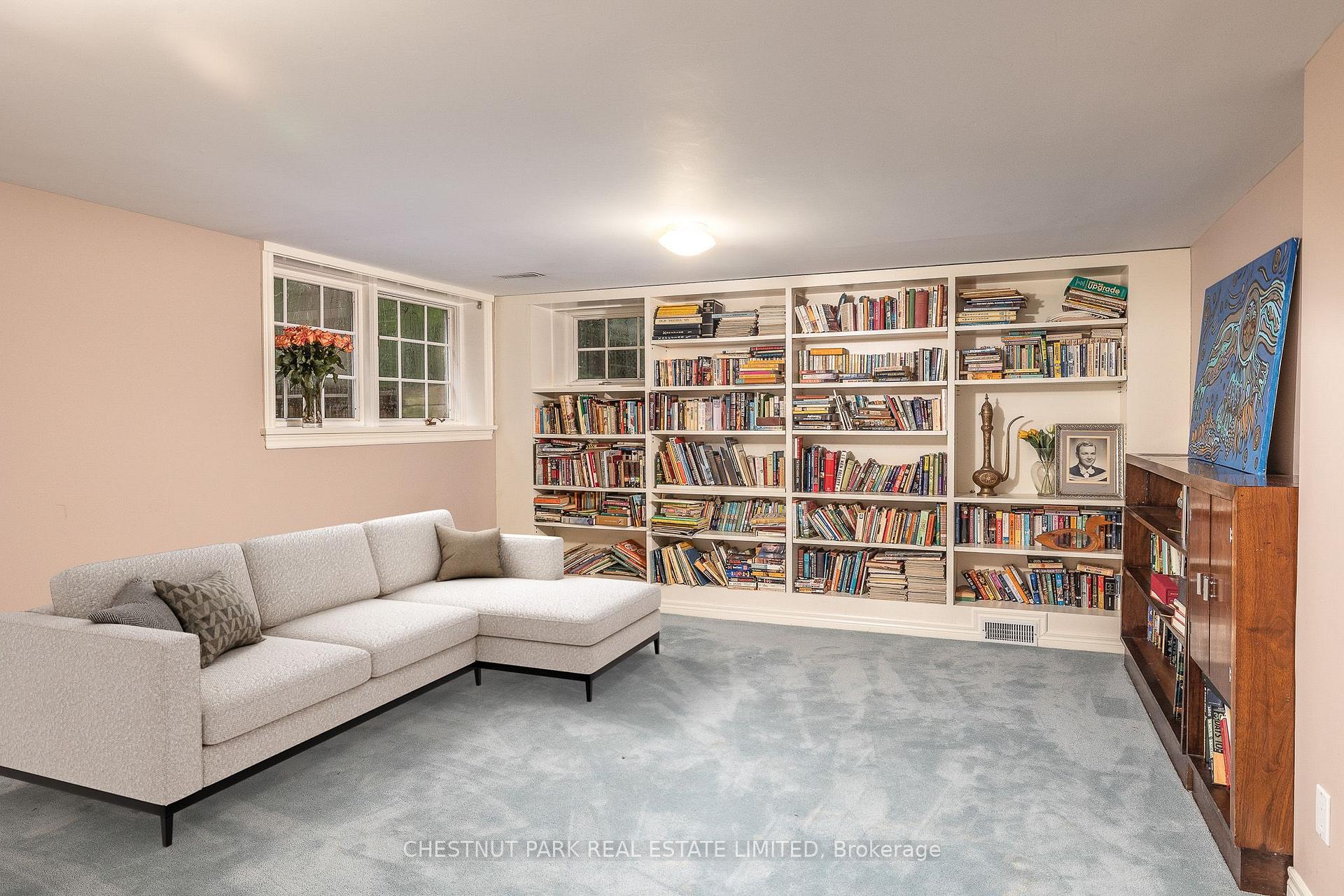 Photo 31 of 16 Lewes Crescent, North York, Bridle Path-Sunnybrook-York Mills — HOMEH