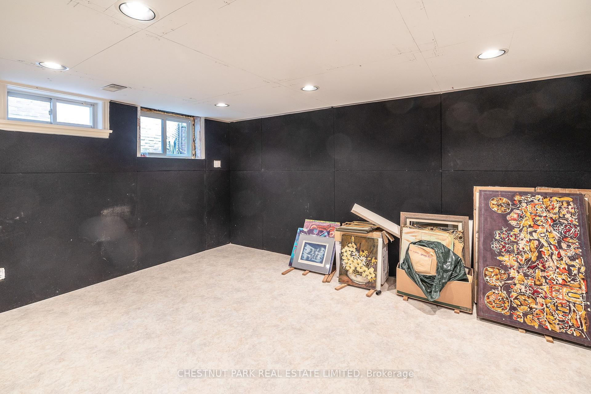 Photo 33 of 16 Lewes Crescent, North York, Bridle Path-Sunnybrook-York Mills — HOMEH