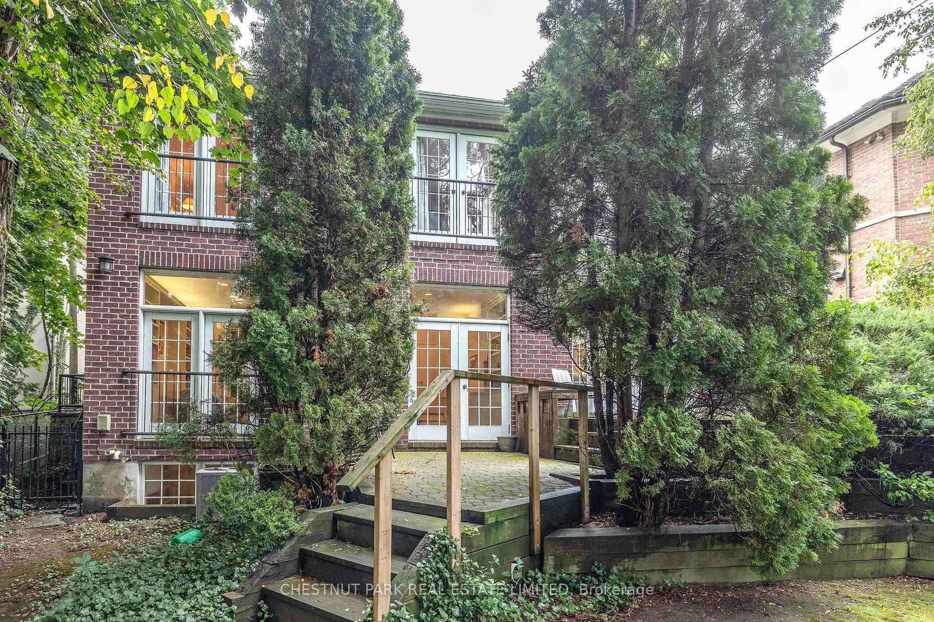 Photo 39 of 16 Lewes Crescent, North York, Bridle Path-Sunnybrook-York Mills — HOMEH