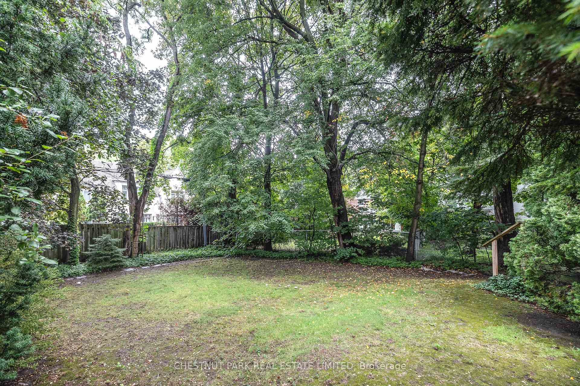Photo 42 of 16 Lewes Crescent, North York, Bridle Path-Sunnybrook-York Mills — HOMEH