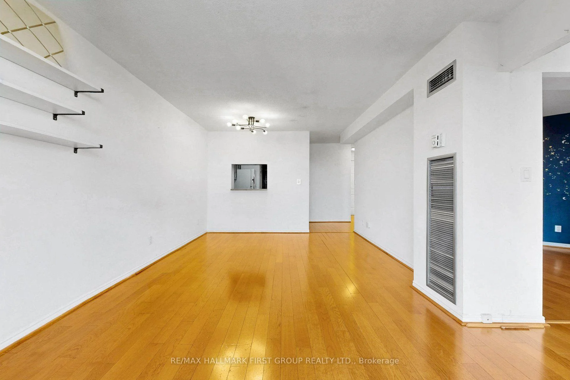 Photo 32 of Unit 904, 222 The Esplanade, Toronto, Waterfront Communities — HOMEH