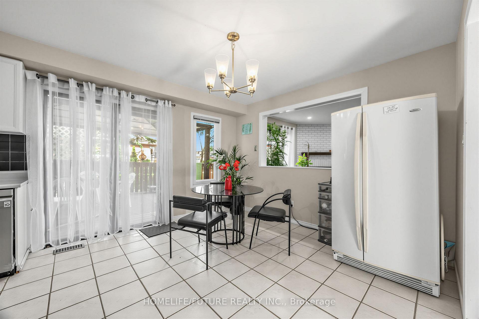 Photo 6 of 123 Bennett Avenue, Ajax, Central — HOMEH