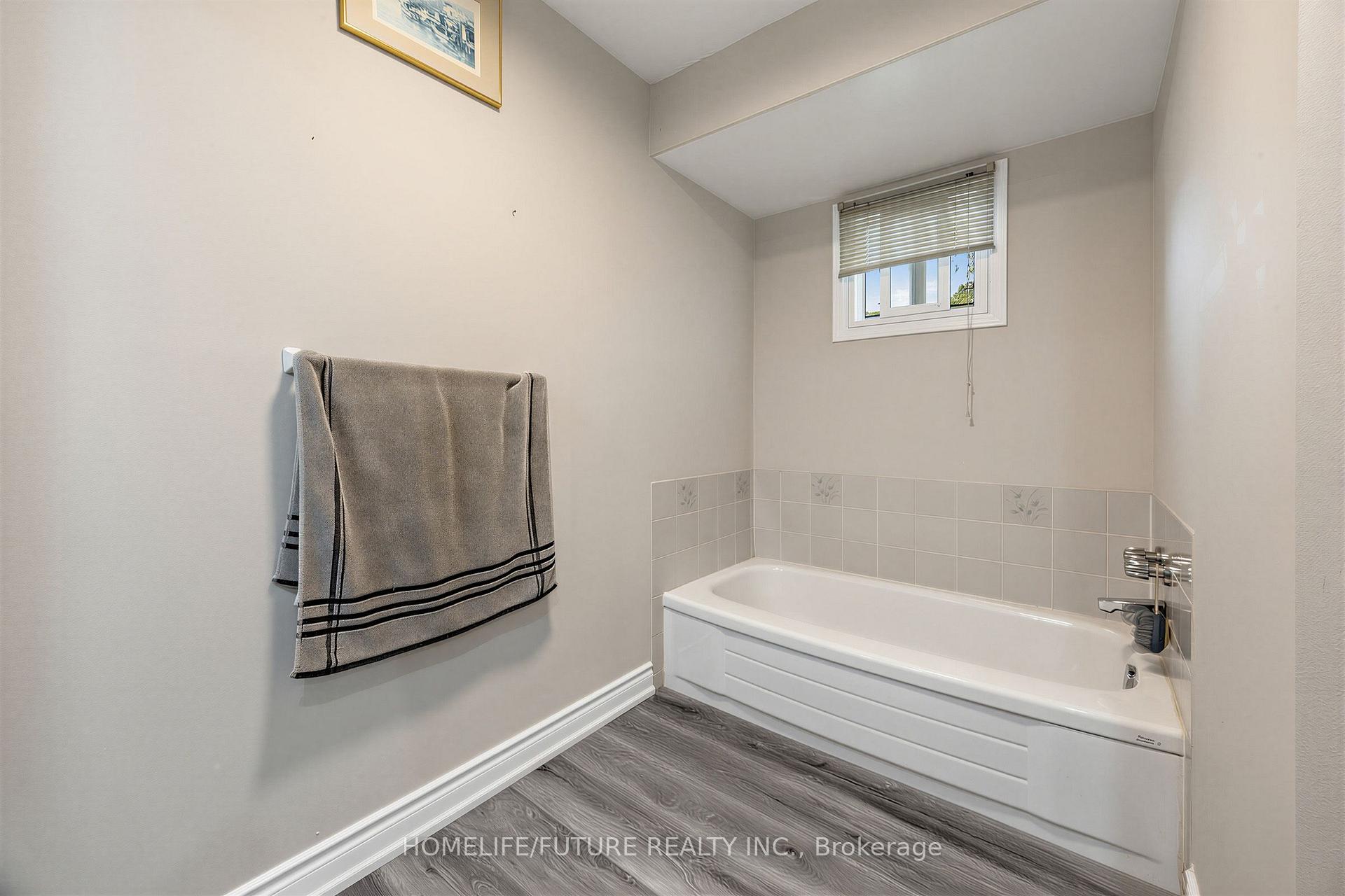 Photo 16 of 123 Bennett Avenue, Ajax, Central — HOMEH