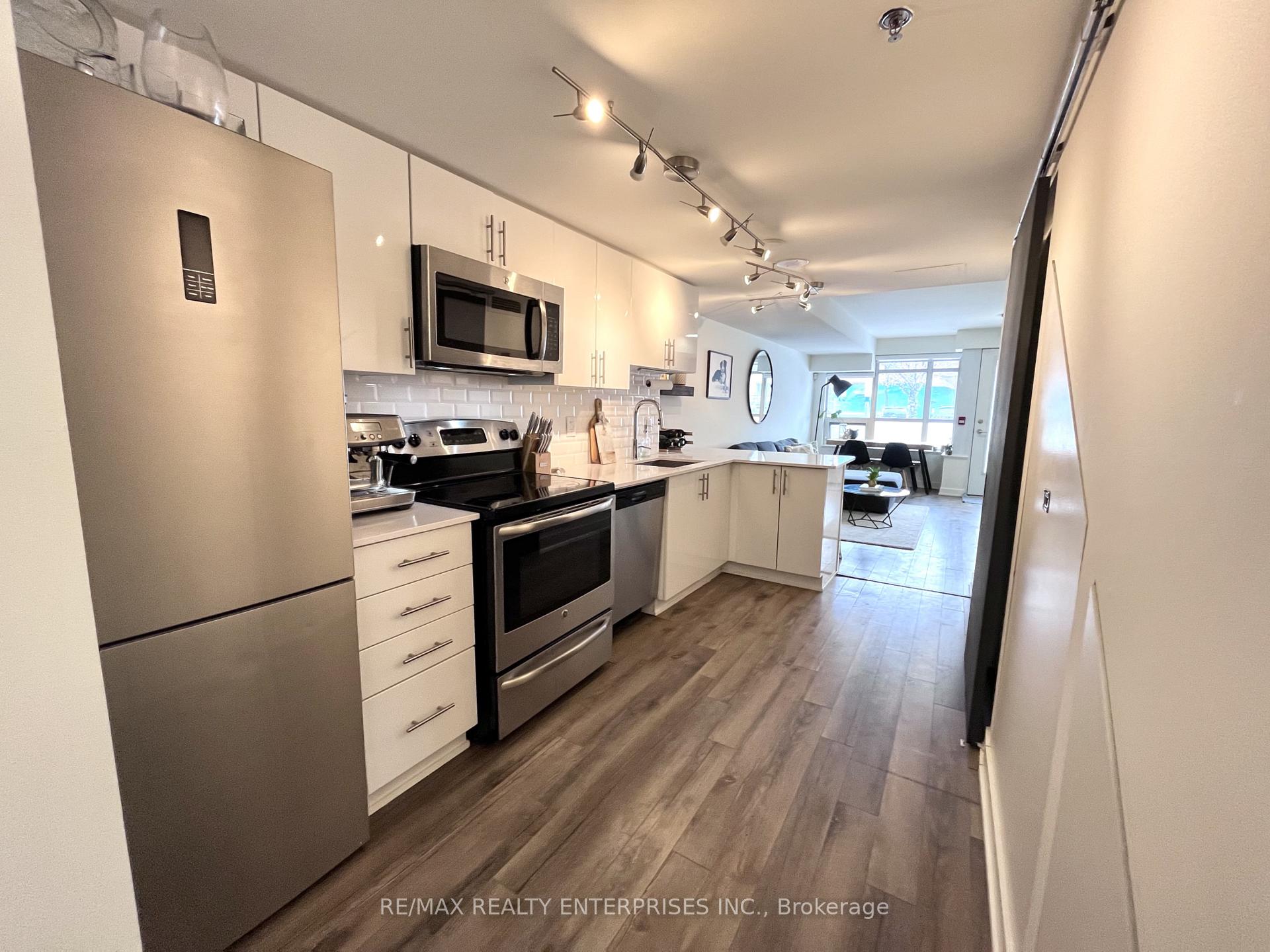 Photo 7 of Unit TH1, 11 Superior Avenue, Etobicoke, Mimico — HOMEH