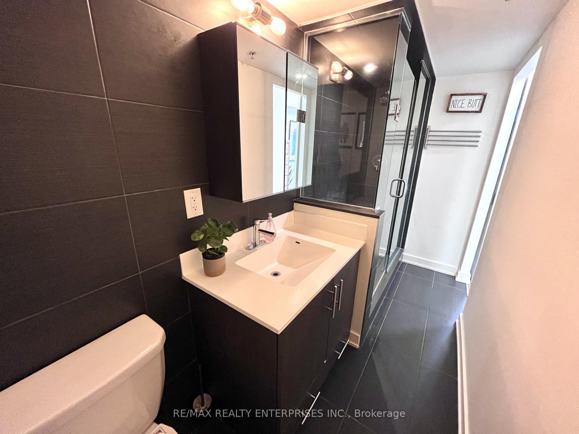 Photo 16 of Unit TH1, 11 Superior Avenue, Etobicoke, Mimico — HOMEH