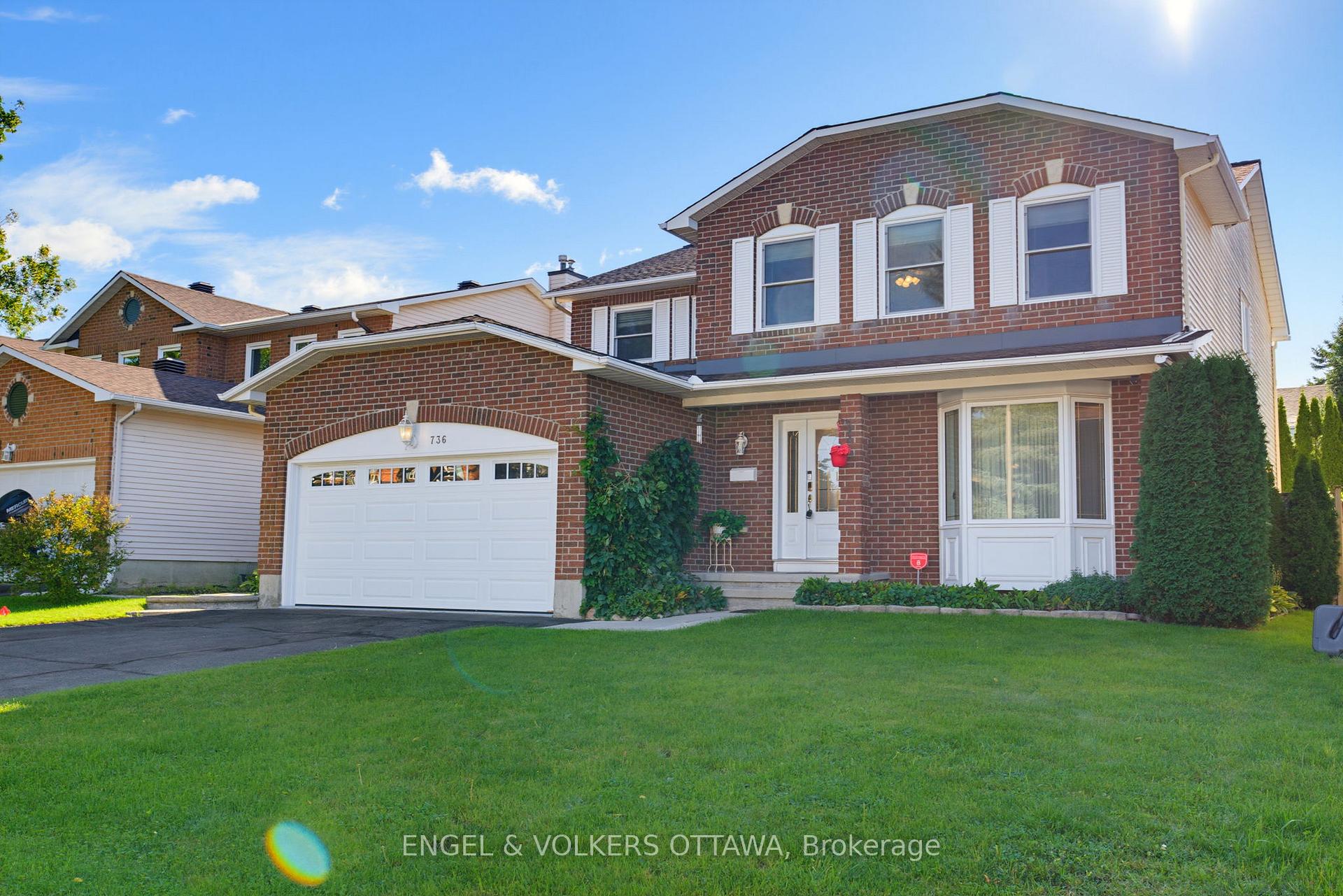 Photo 1 of 736 Hauteview Crescent, Ottawa, Fallingbrook/Ridgemount — HOMEH