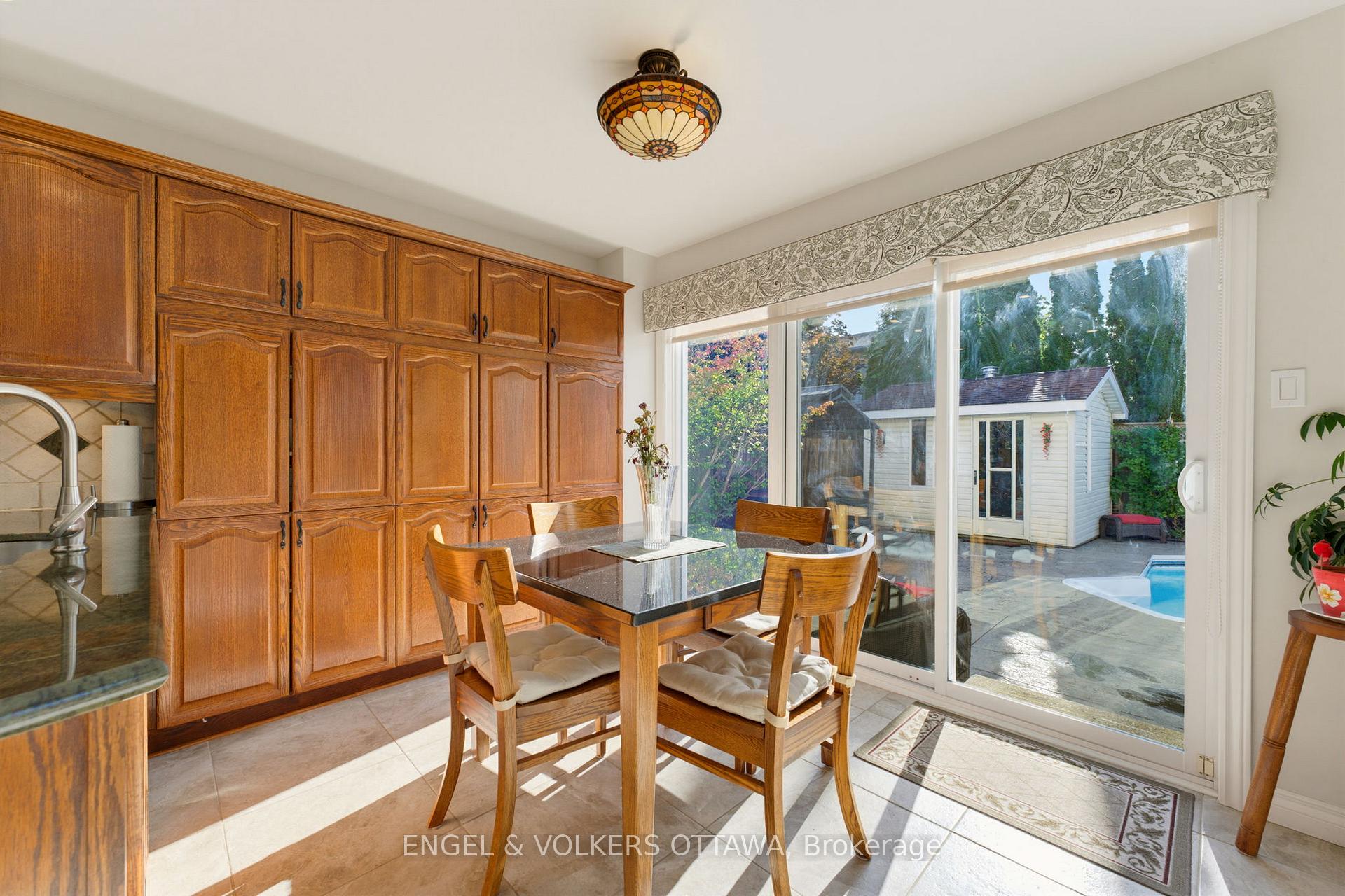 Photo 15 of 736 Hauteview Crescent, Ottawa, Fallingbrook/Ridgemount — HOMEH
