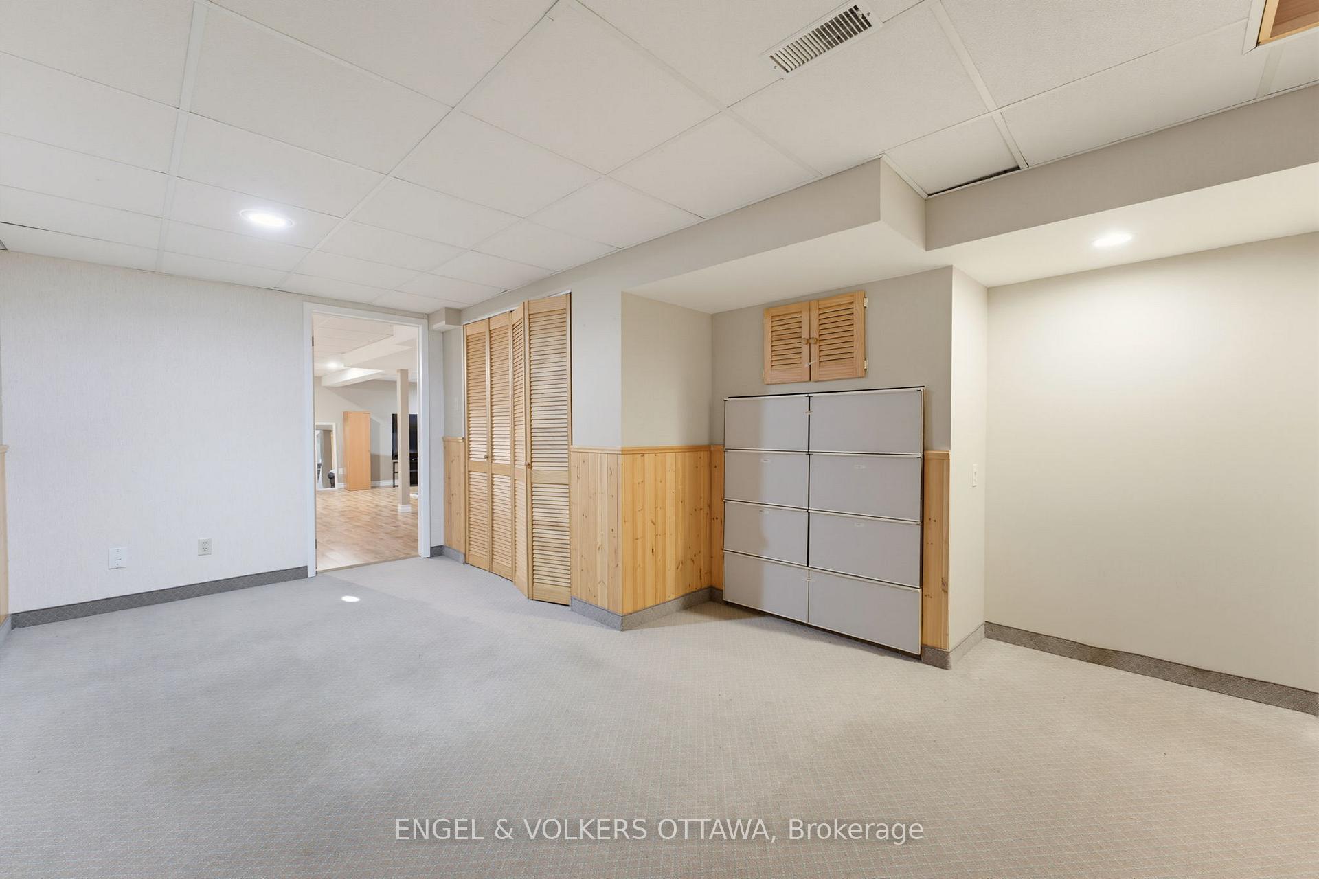 Photo 31 of 736 Hauteview Crescent, Ottawa, Fallingbrook/Ridgemount — HOMEH