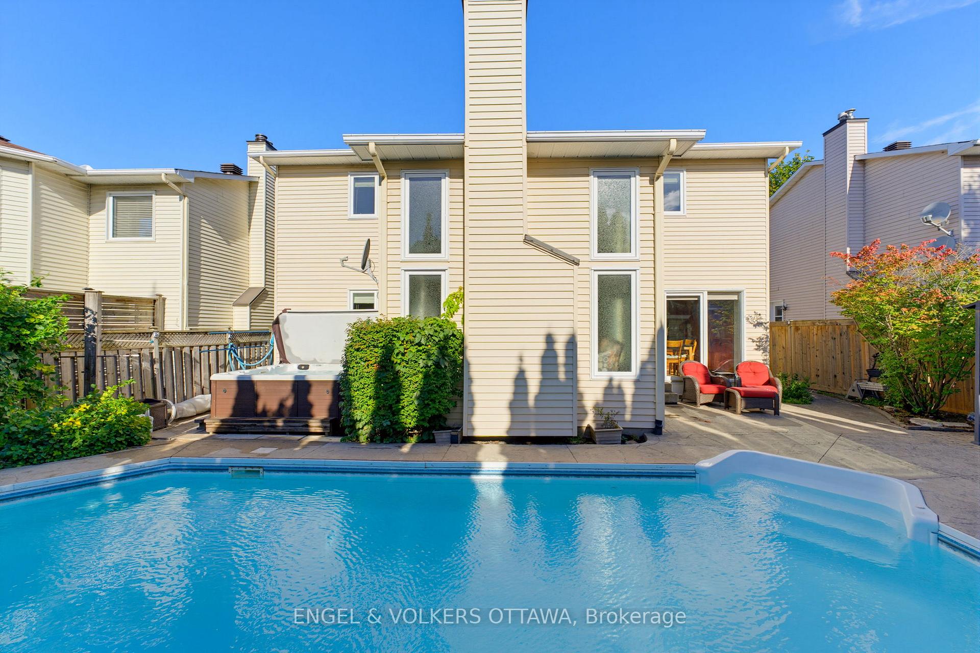Photo 38 of 736 Hauteview Crescent, Ottawa, Fallingbrook/Ridgemount — HOMEH