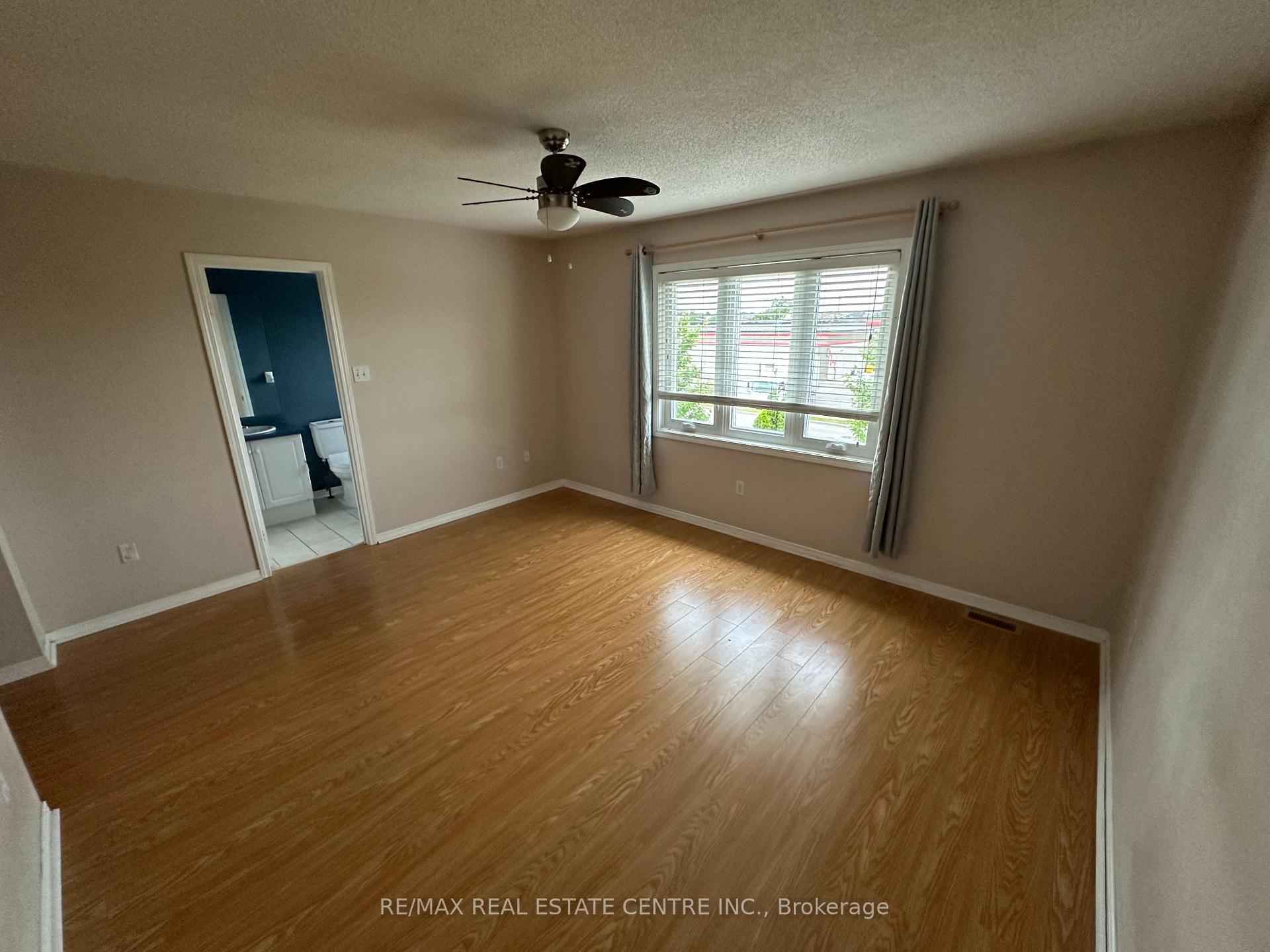 Photo 6 of 104 Native Landing Crescent, Brampton, Fletcher's Creek Village — HOMEH