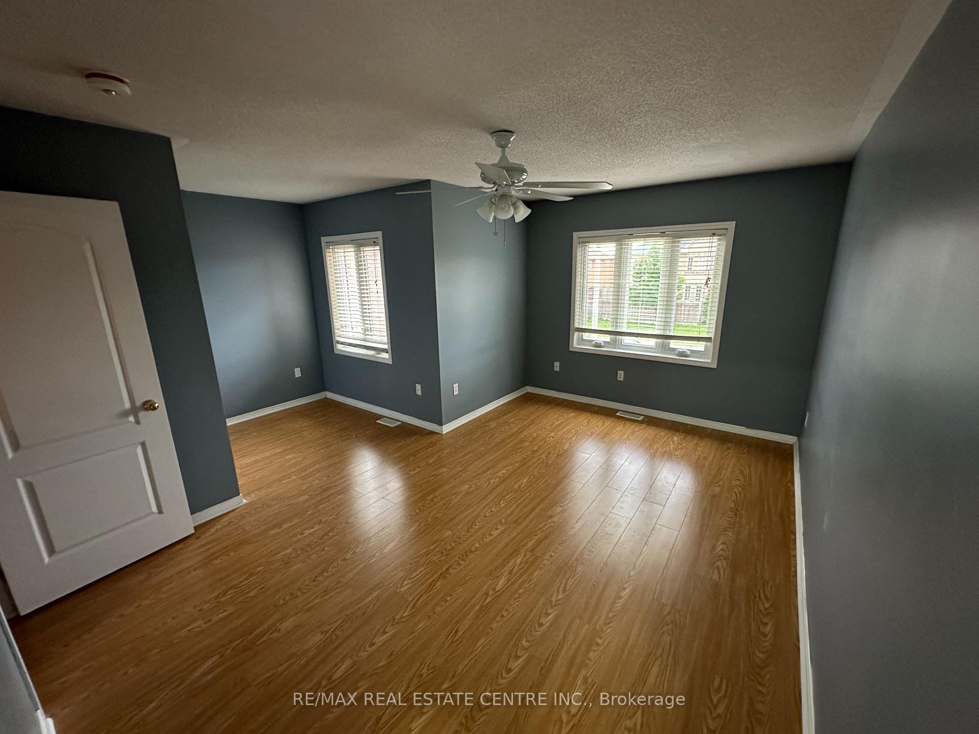 Photo 8 of 104 Native Landing Crescent, Brampton, Fletcher's Creek Village — HOMEH