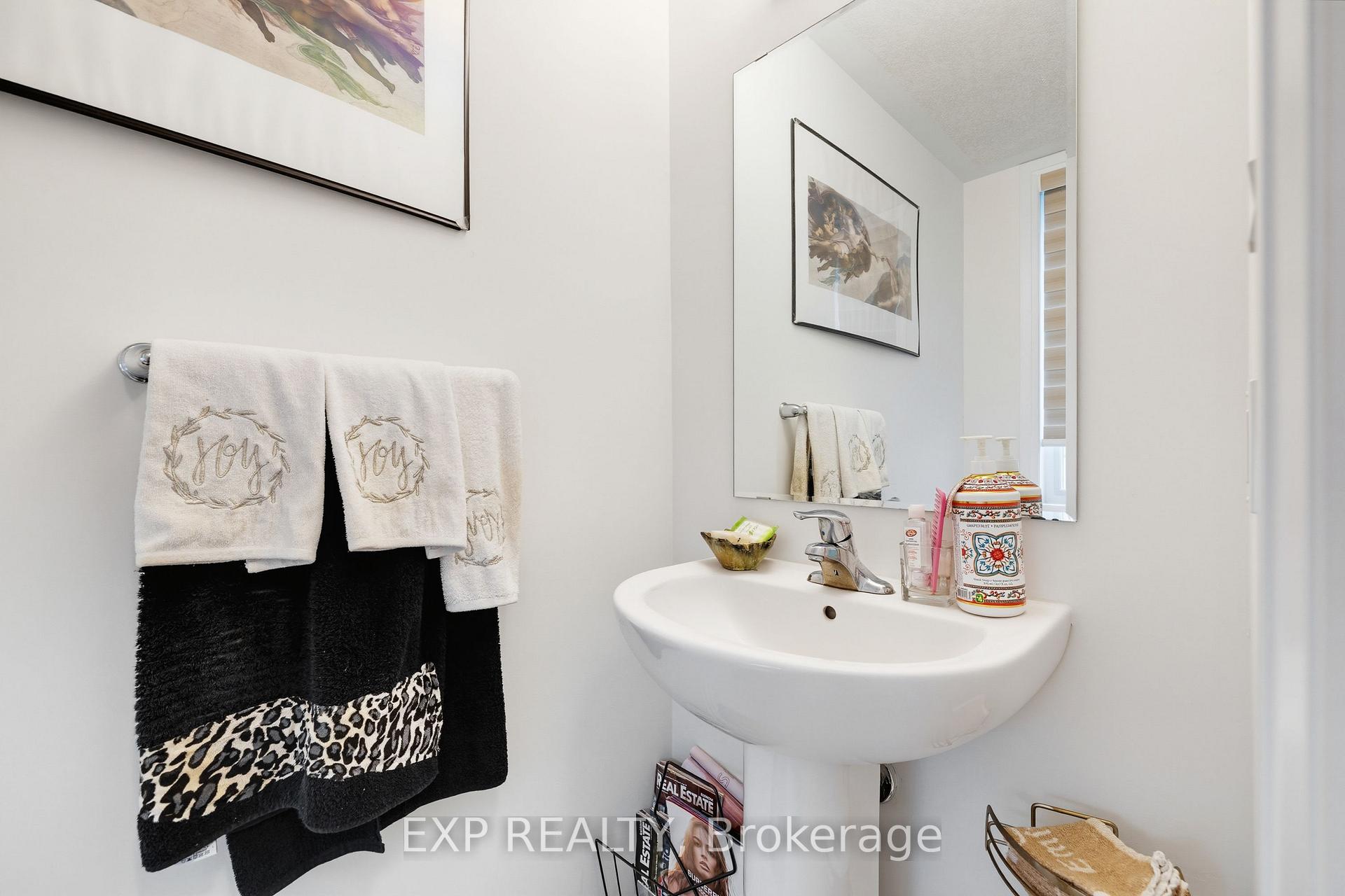 Photo 15 of Unit 138, 25 Isherwood Avenue, Cambridge, Galt City Centre — HOMEH