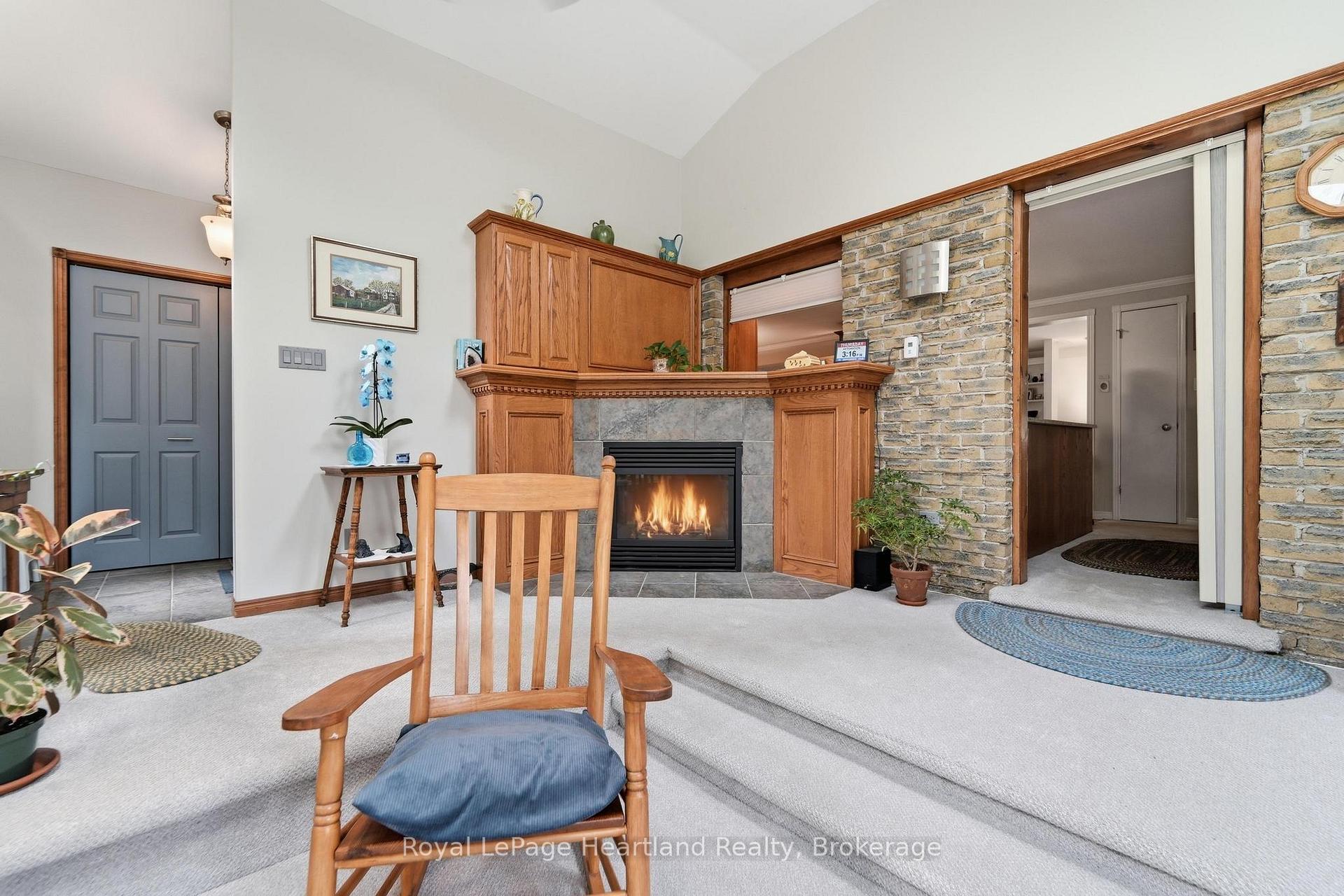 Photo 5 of 138 Victoria Terrace, Central Huron, Clinton — HOMEH