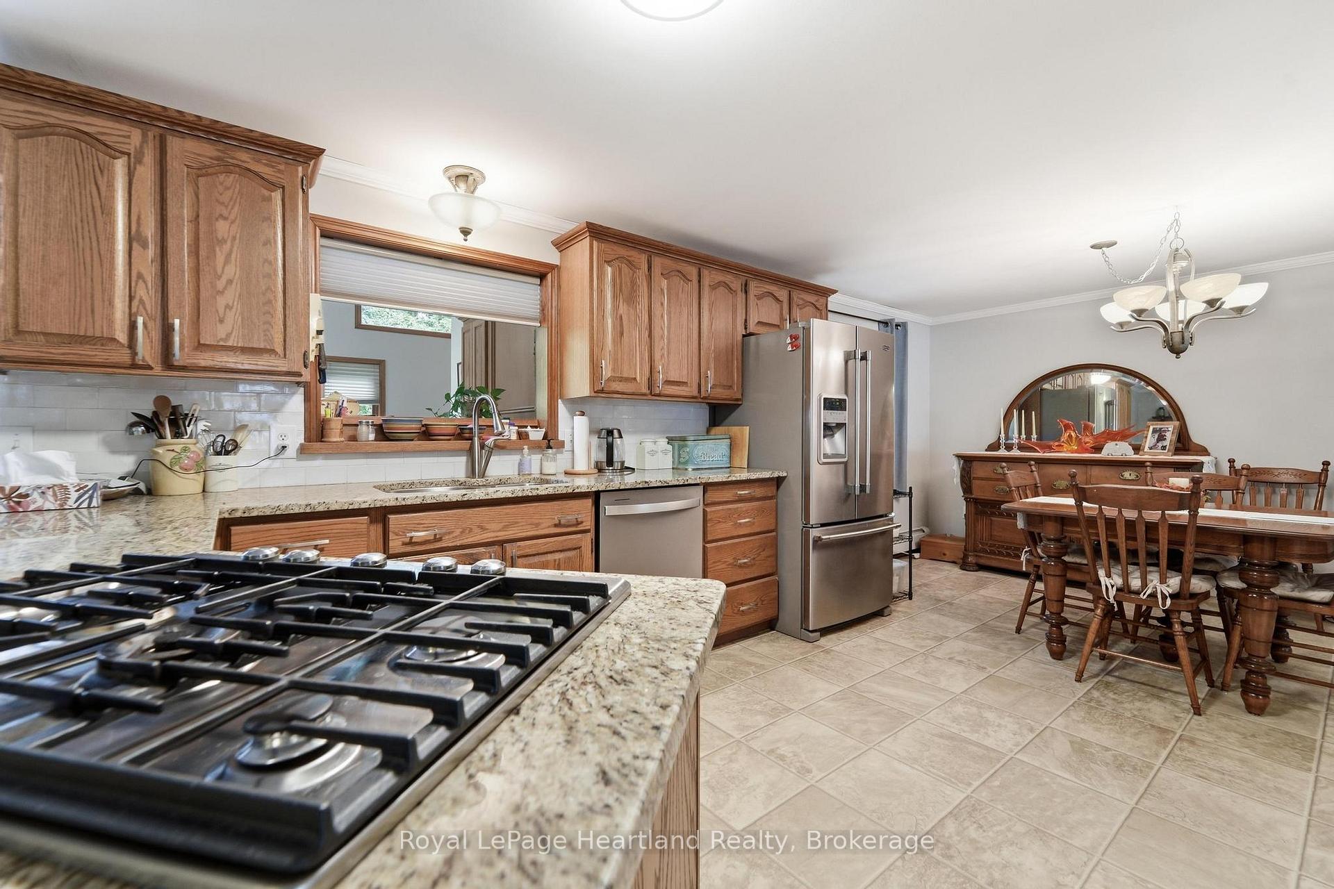 Photo 13 of 138 Victoria Terrace, Central Huron, Clinton — HOMEH