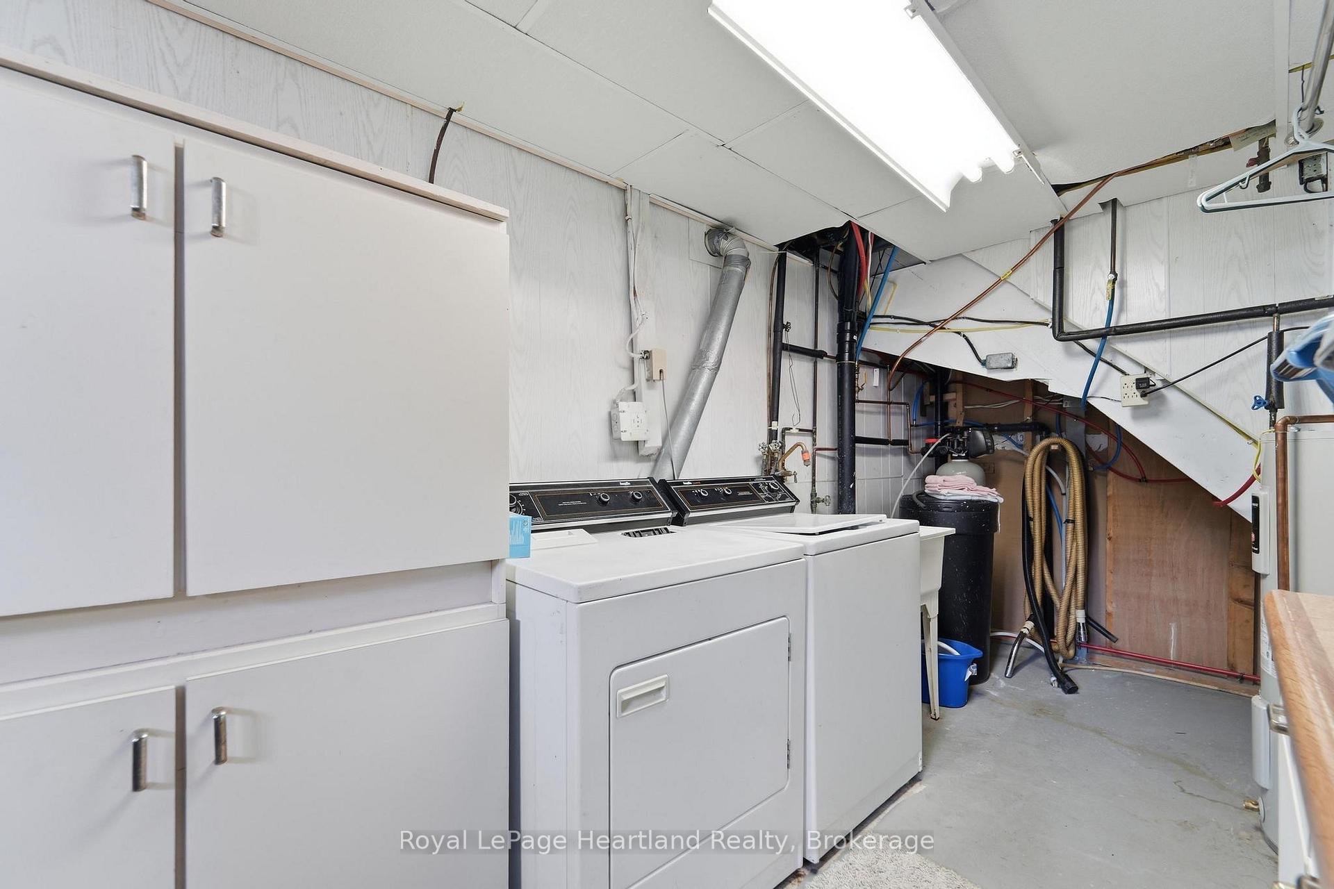 Photo 35 of 138 Victoria Terrace, Central Huron, Clinton — HOMEH