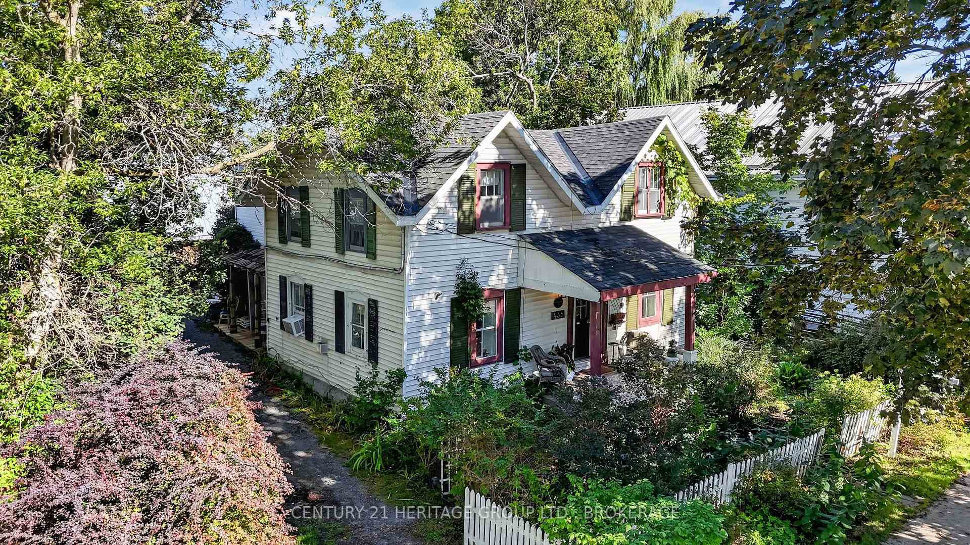 Photo of 438 Main Street