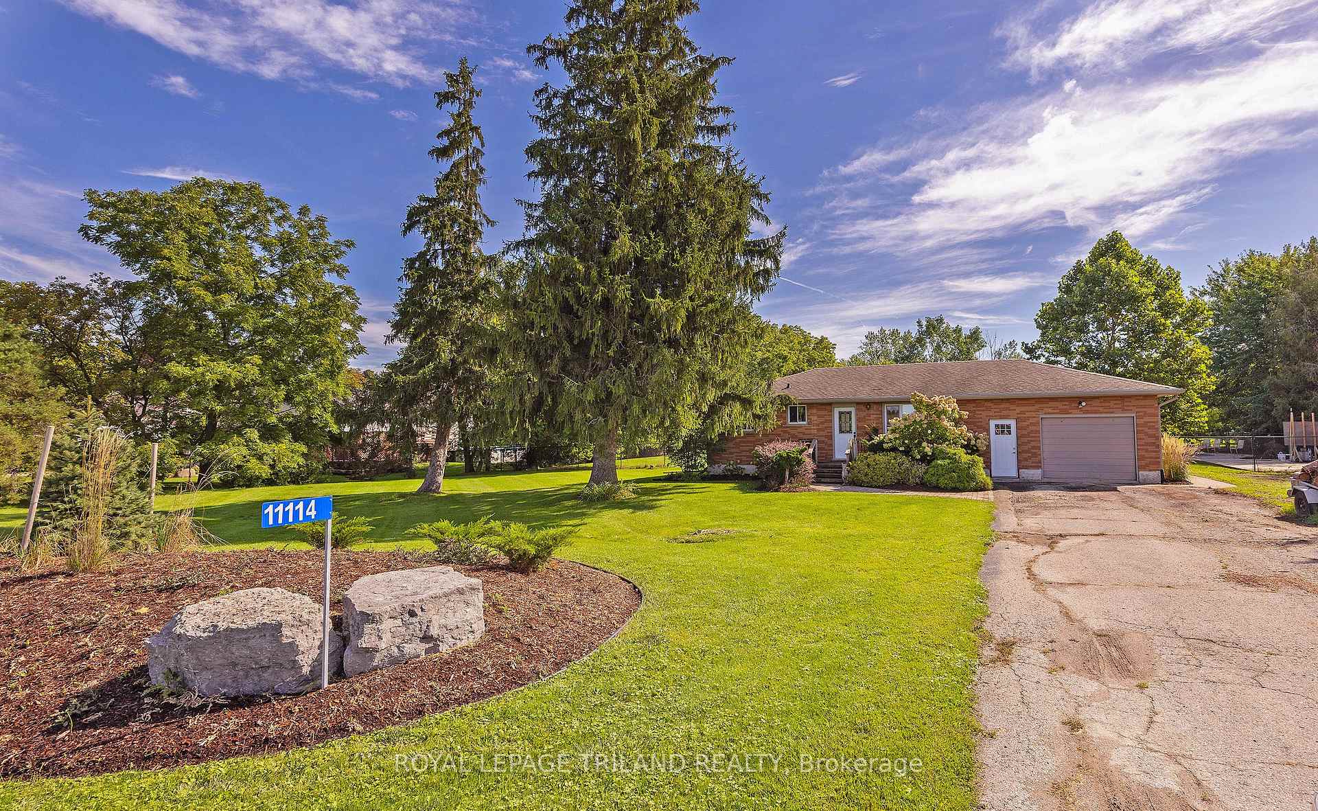 Photo 2 of 11114 Springwater Road, Malahide, Rural Malahide — HOMEH