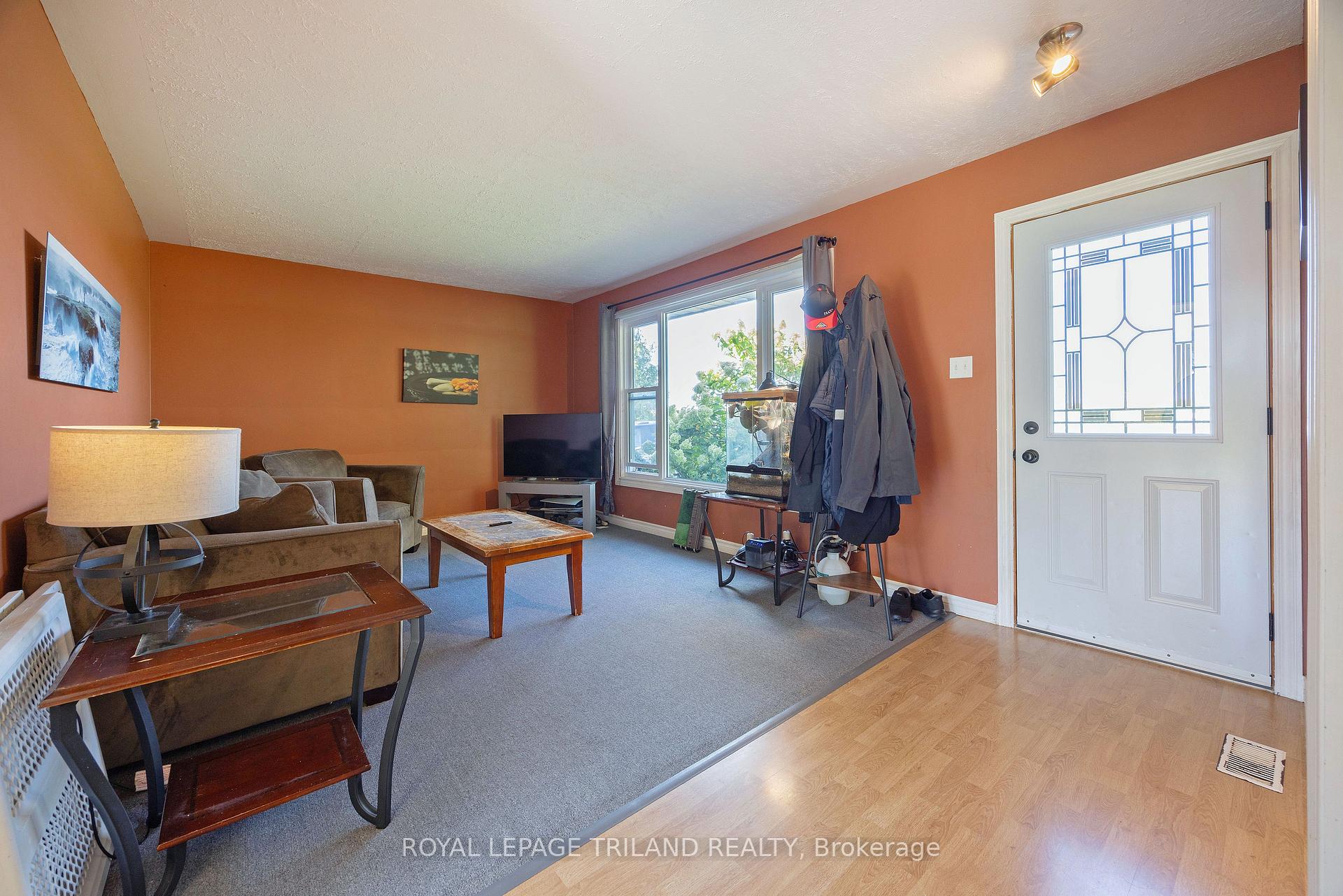 Photo 7 of 11114 Springwater Road, Malahide, Rural Malahide — HOMEH