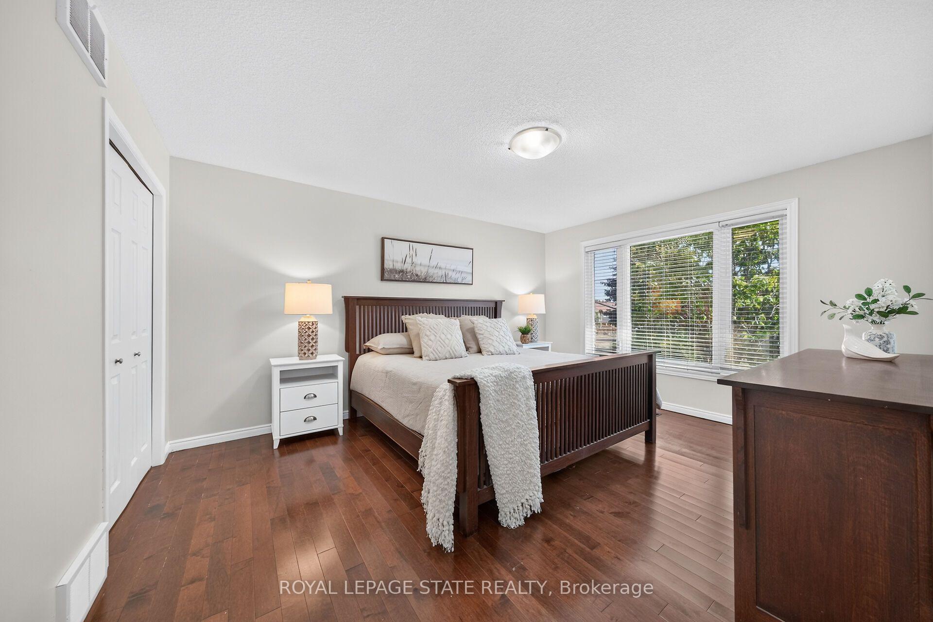 Photo 7 of 31 Gilcrest Street, Hamilton, Gurnett — HOMEH