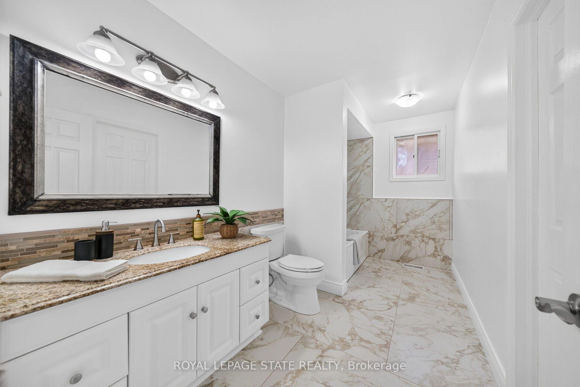Photo 11 of 31 Gilcrest Street, Hamilton, Gurnett — HOMEH
