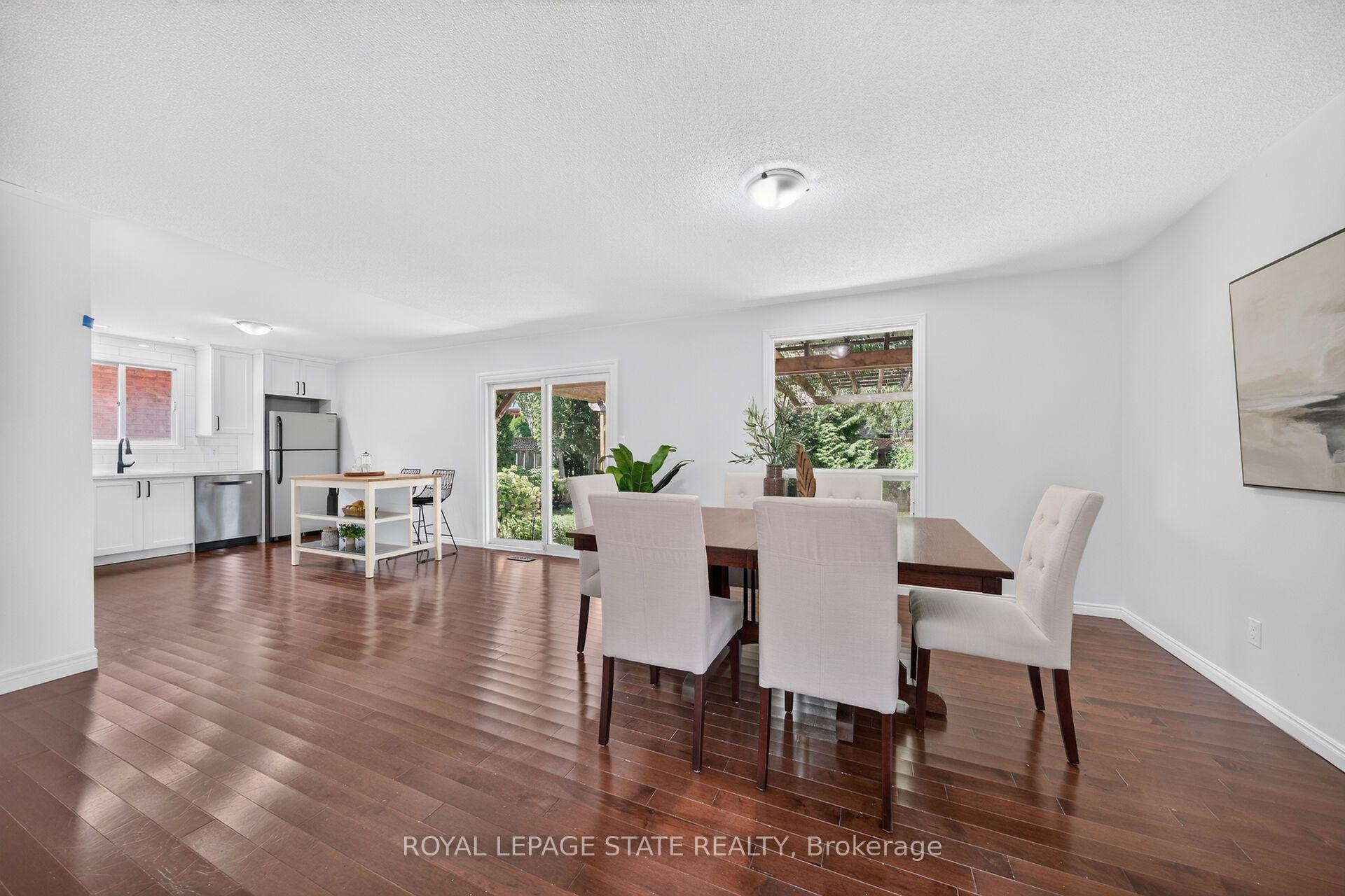 Photo 15 of 31 Gilcrest Street, Hamilton, Gurnett — HOMEH