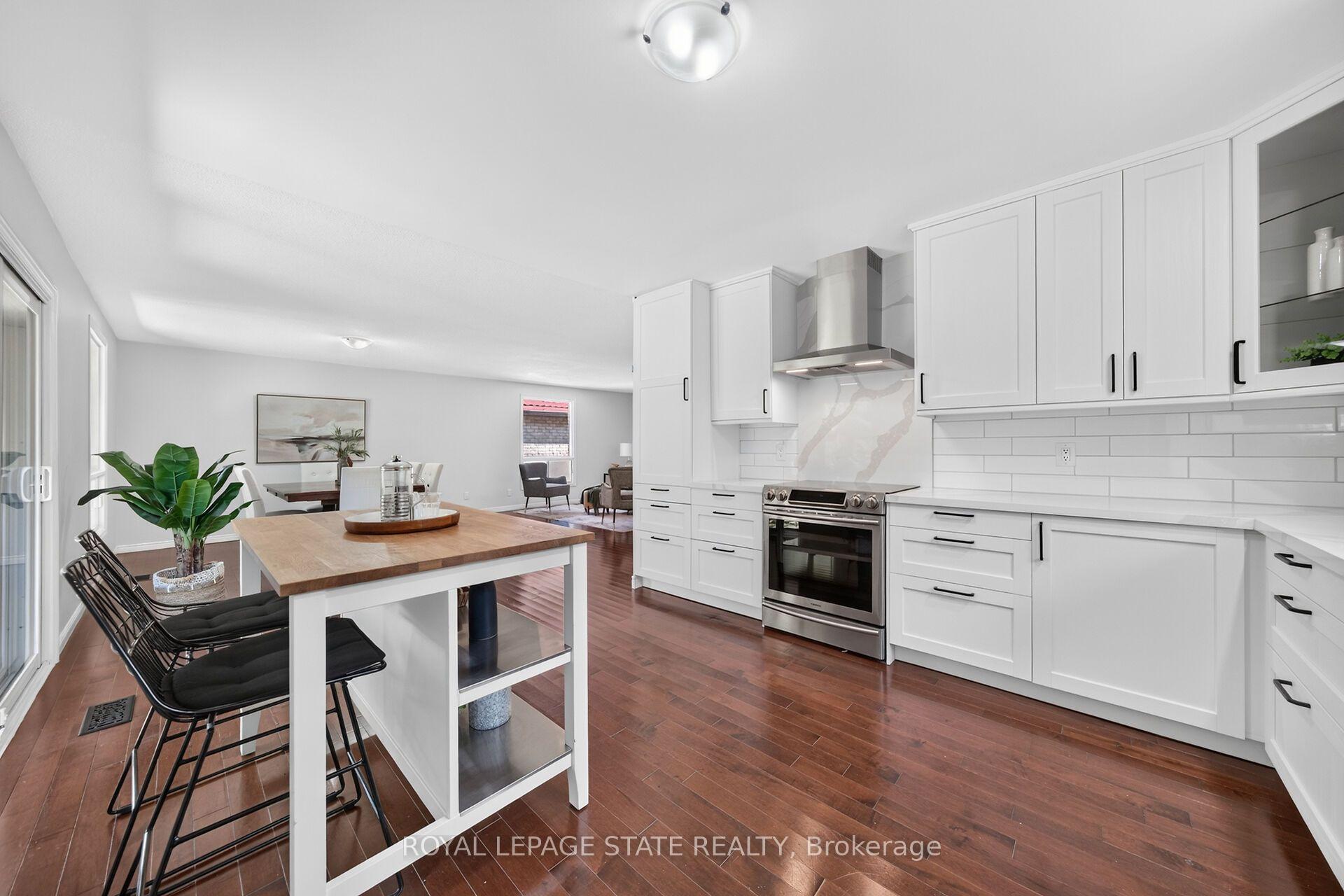 Photo 25 of 31 Gilcrest Street, Hamilton, Gurnett — HOMEH