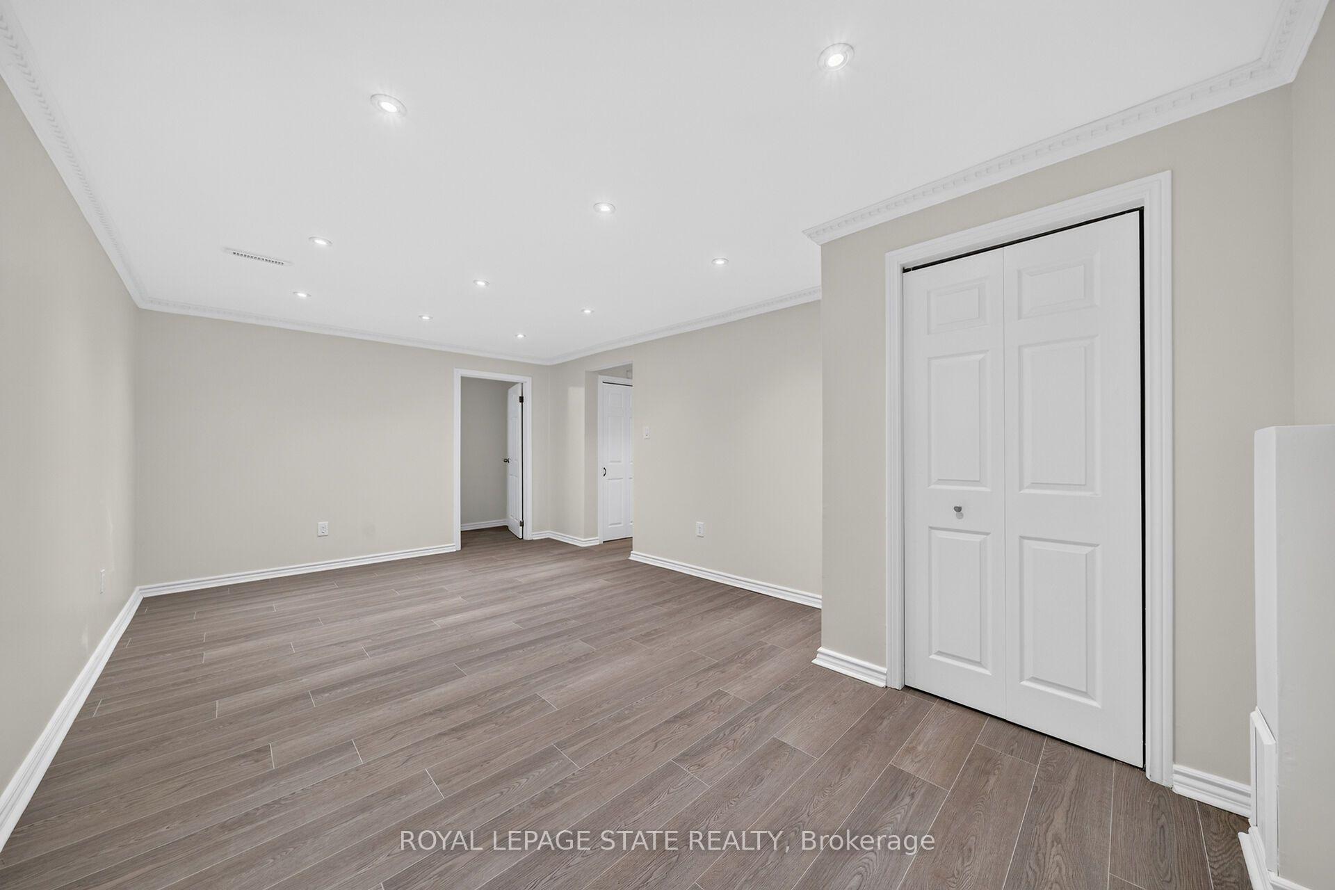 Photo 37 of 31 Gilcrest Street, Hamilton, Gurnett — HOMEH