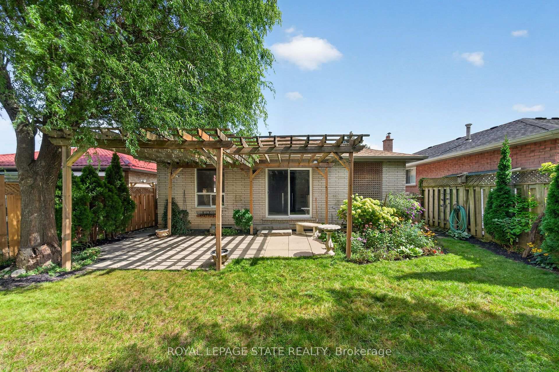 Photo 44 of 31 Gilcrest Street, Hamilton, Gurnett — HOMEH
