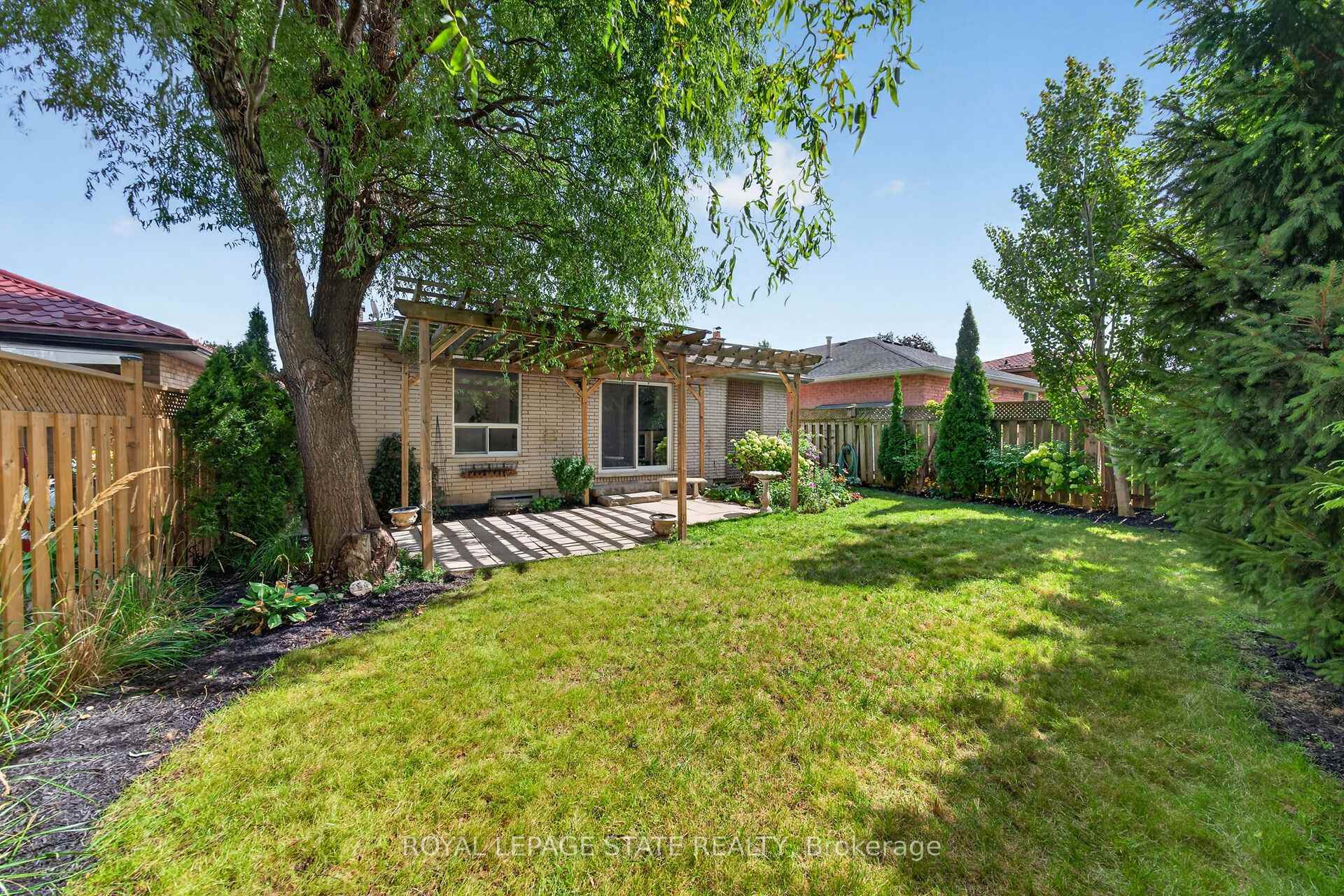 Photo 45 of 31 Gilcrest Street, Hamilton, Gurnett — HOMEH