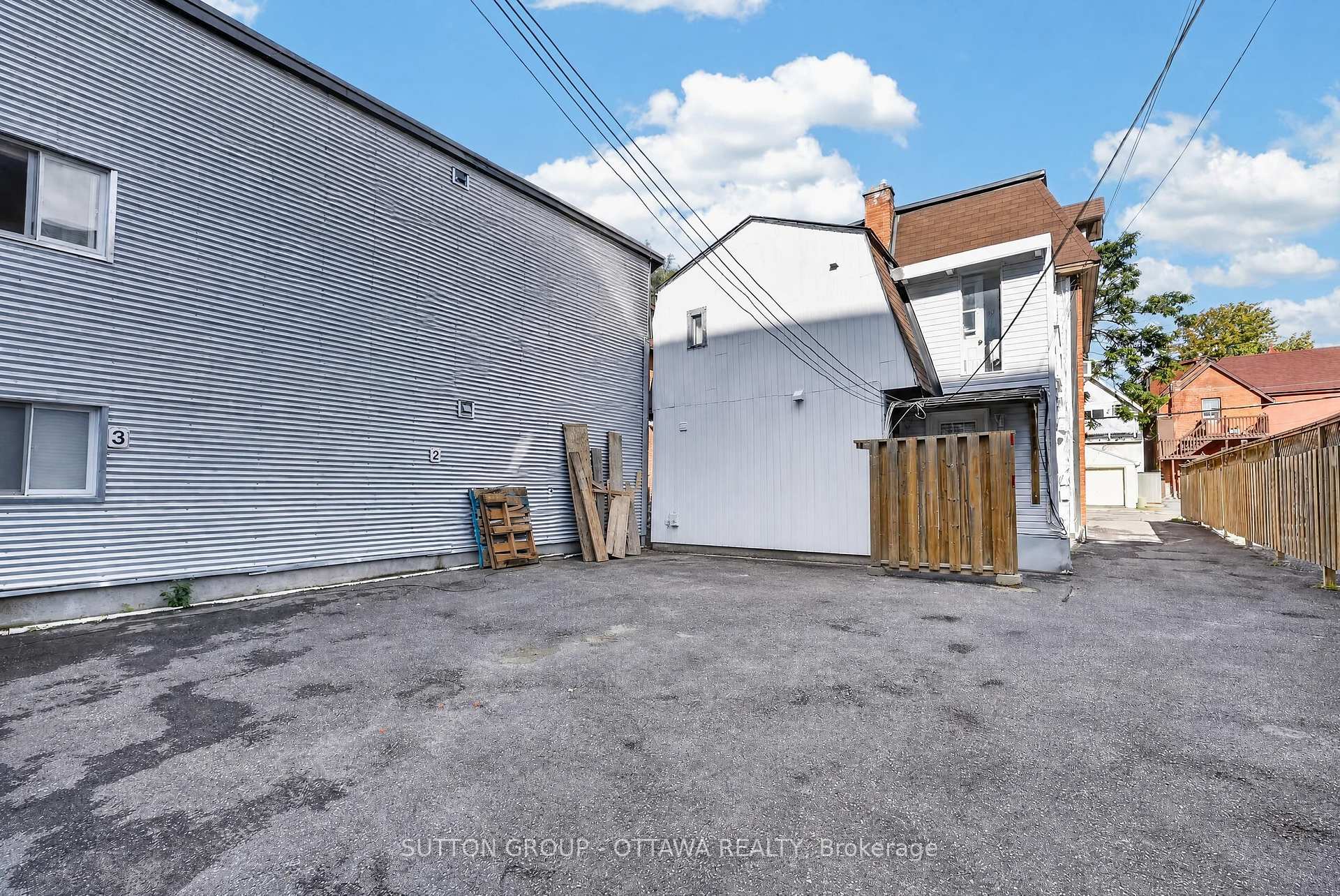 Photo 4 of 438 Lewis Street, Ottawa, Ottawa Centre — HOMEH