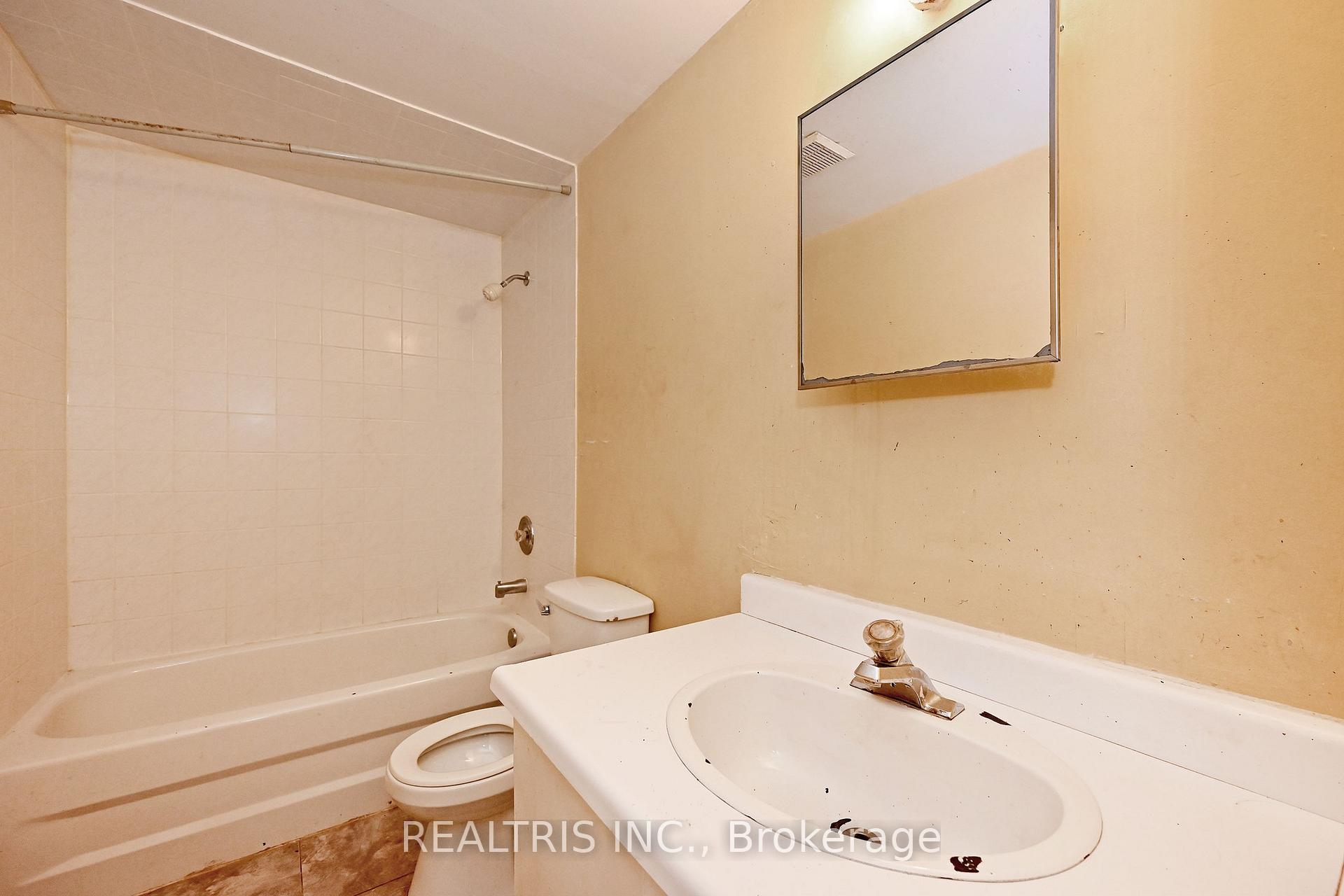Photo 26 of 116 Sutherland Avenue, Brampton, Madoc — HOMEH