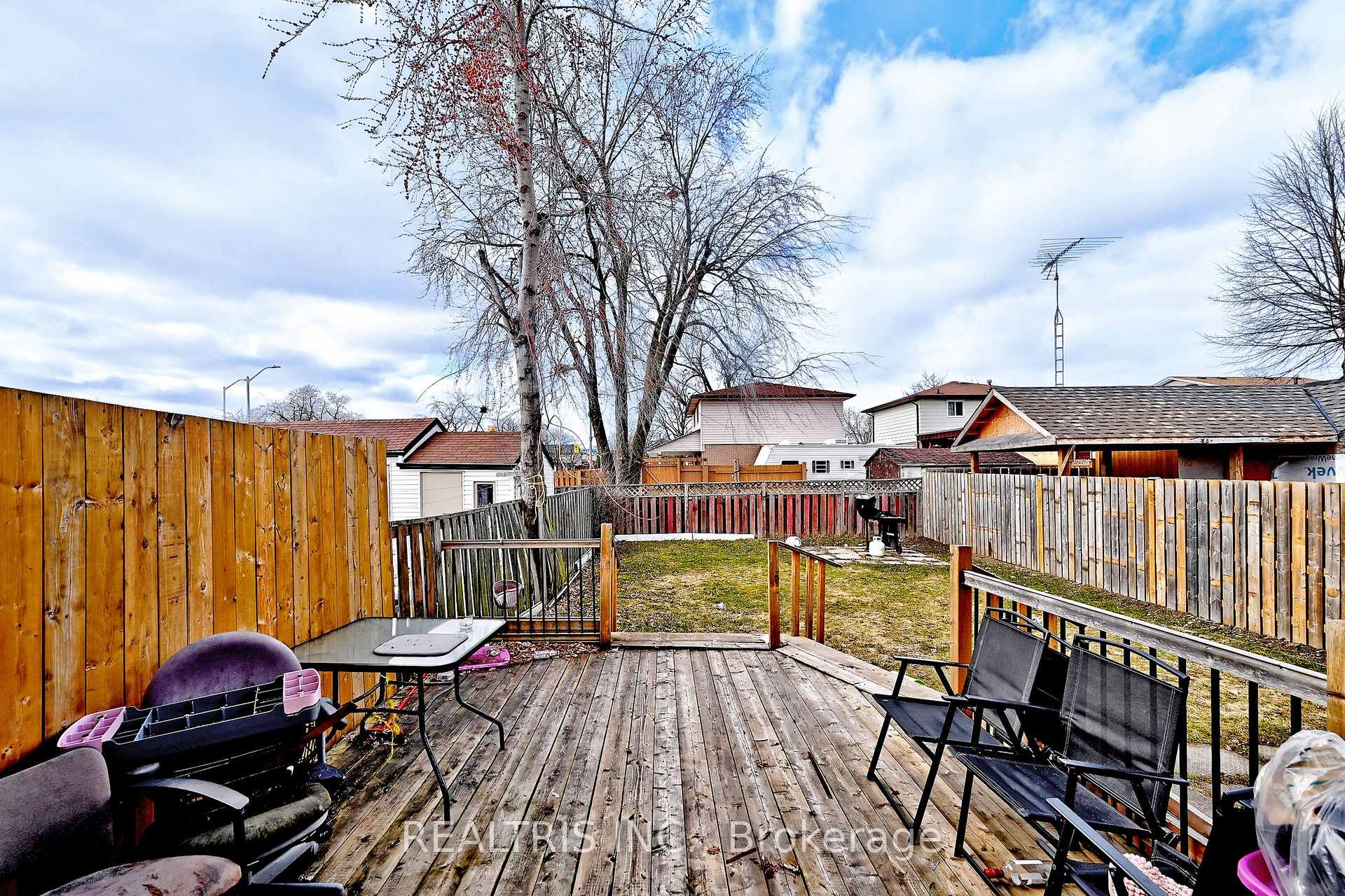 Photo 29 of 116 Sutherland Avenue, Brampton, Madoc — HOMEH
