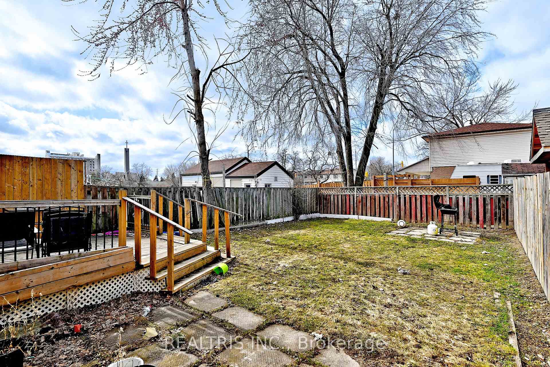 Photo 30 of 116 Sutherland Avenue, Brampton, Madoc — HOMEH