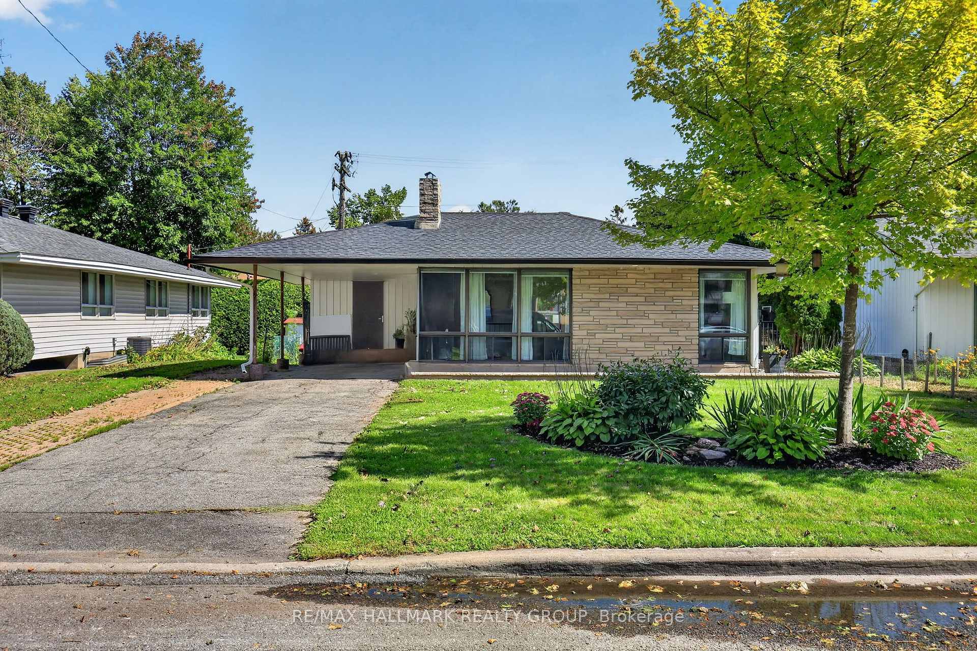 Photo of 2627 Norberry Crescent