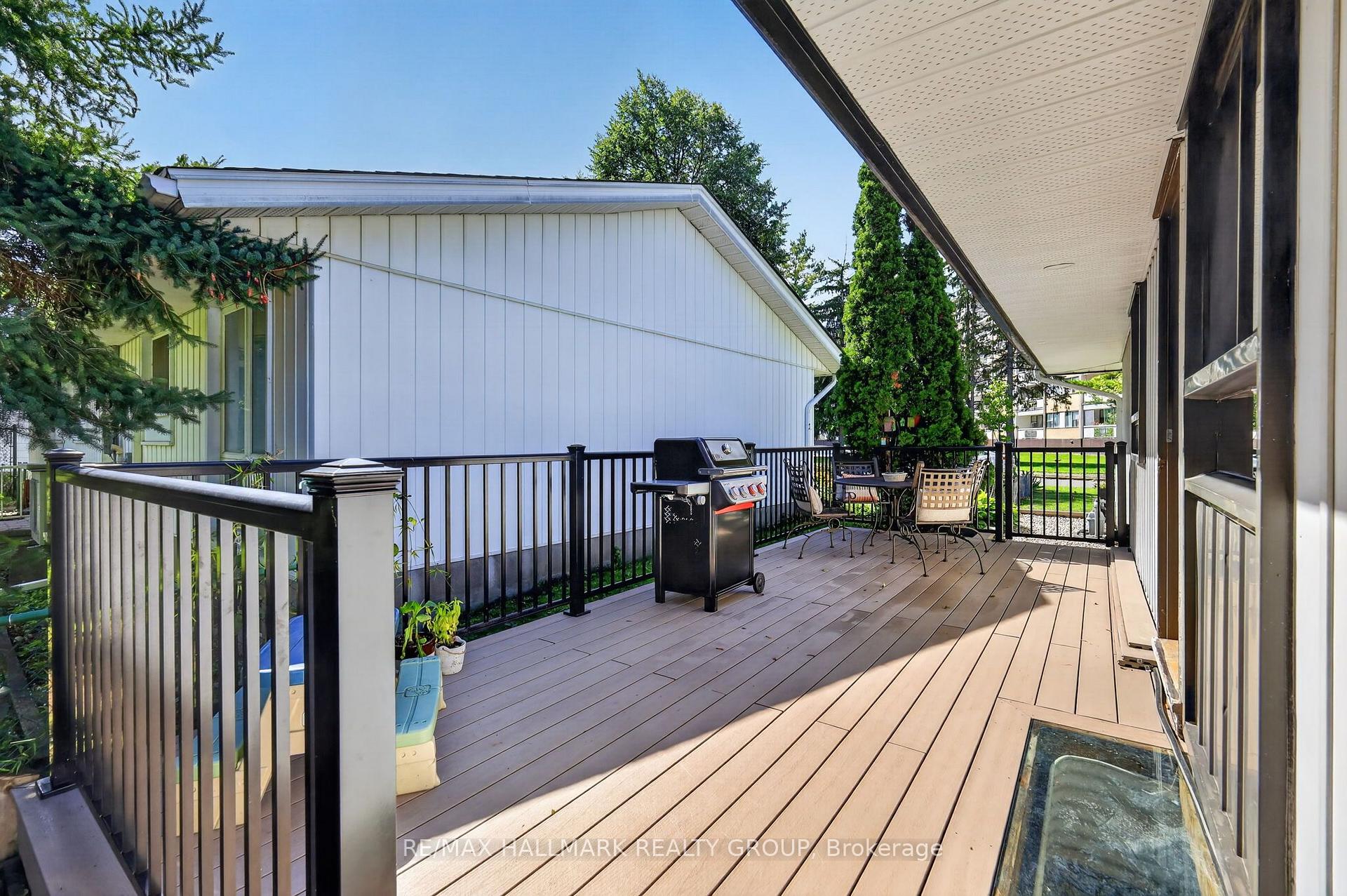 Photo 25 of 2627 Norberry Crescent, Ottawa, Mooneys Bay/Riverside Park — HOMEH