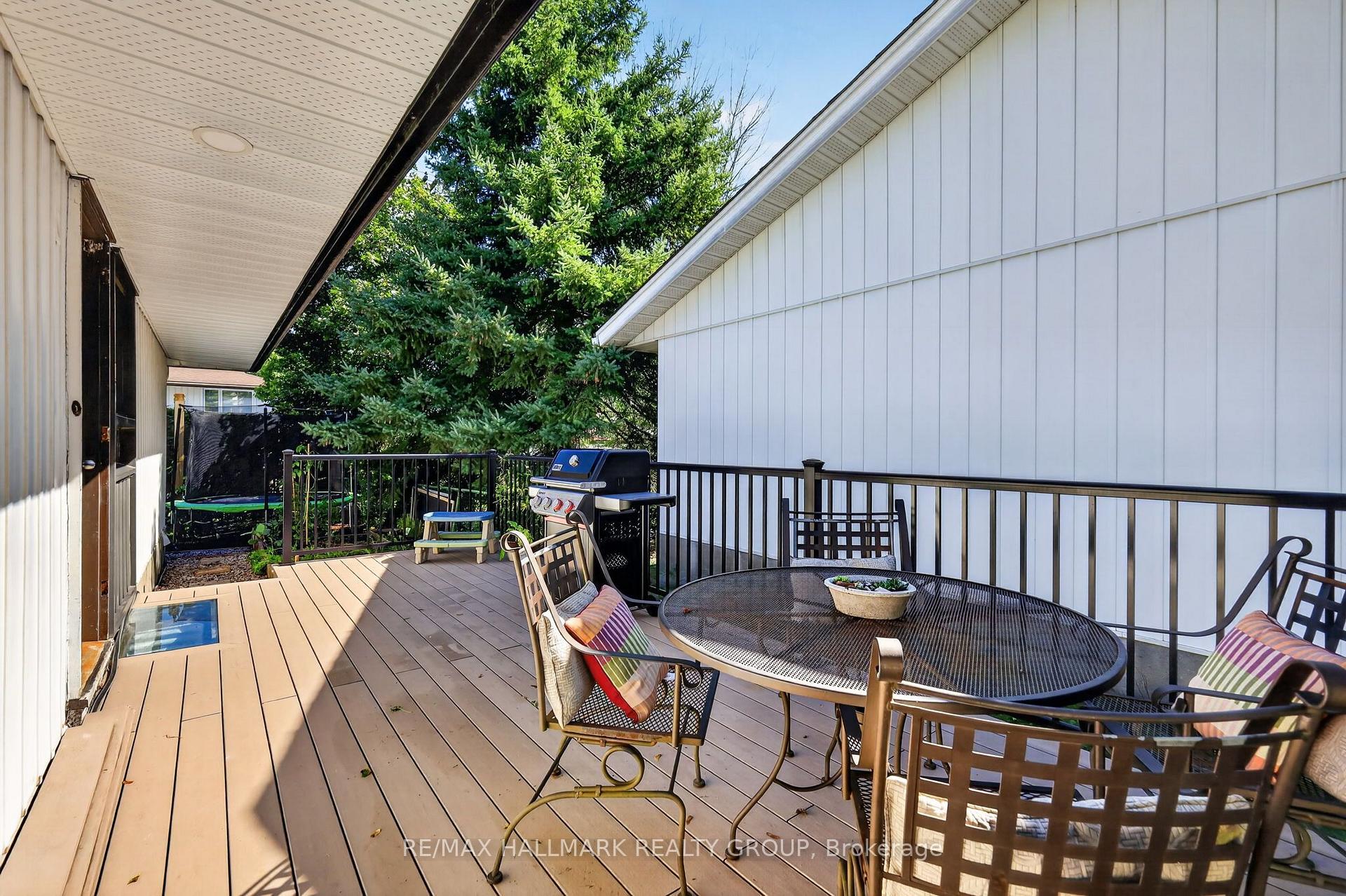 Photo 27 of 2627 Norberry Crescent, Ottawa, Mooneys Bay/Riverside Park — HOMEH