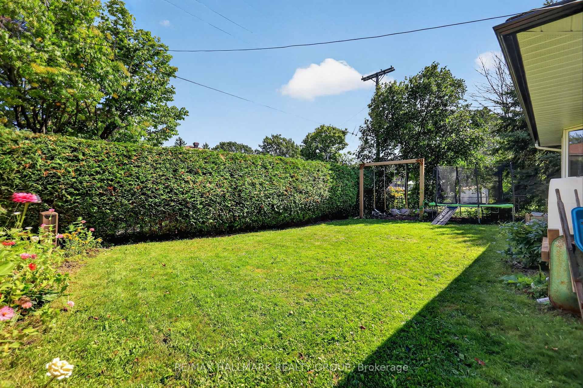 Photo 28 of 2627 Norberry Crescent, Ottawa, Mooneys Bay/Riverside Park — HOMEH