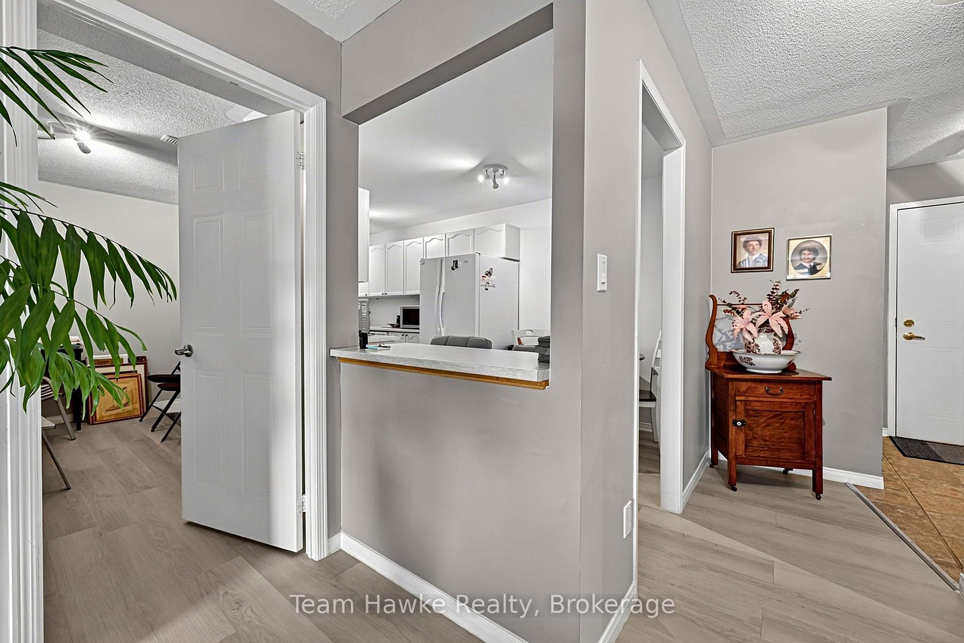 Photo 13 of Unit 306, 4 Beck Boulevard, Penetanguishene — HOMEH