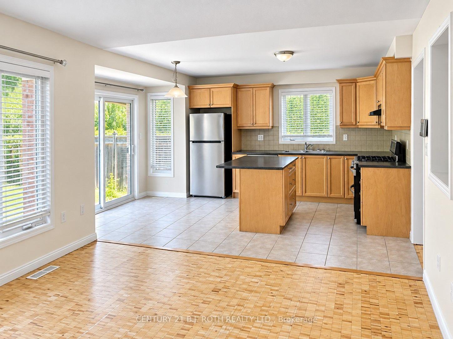 Photo 2 of 47 Ferris Lane, New Tecumseth, Alliston — HOMEH