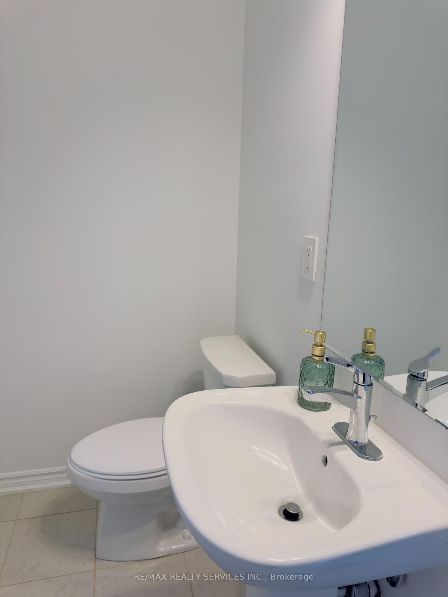 Photo 22 of 182 Keppel Circle, Brampton, Northwest Brampton — HOMEH