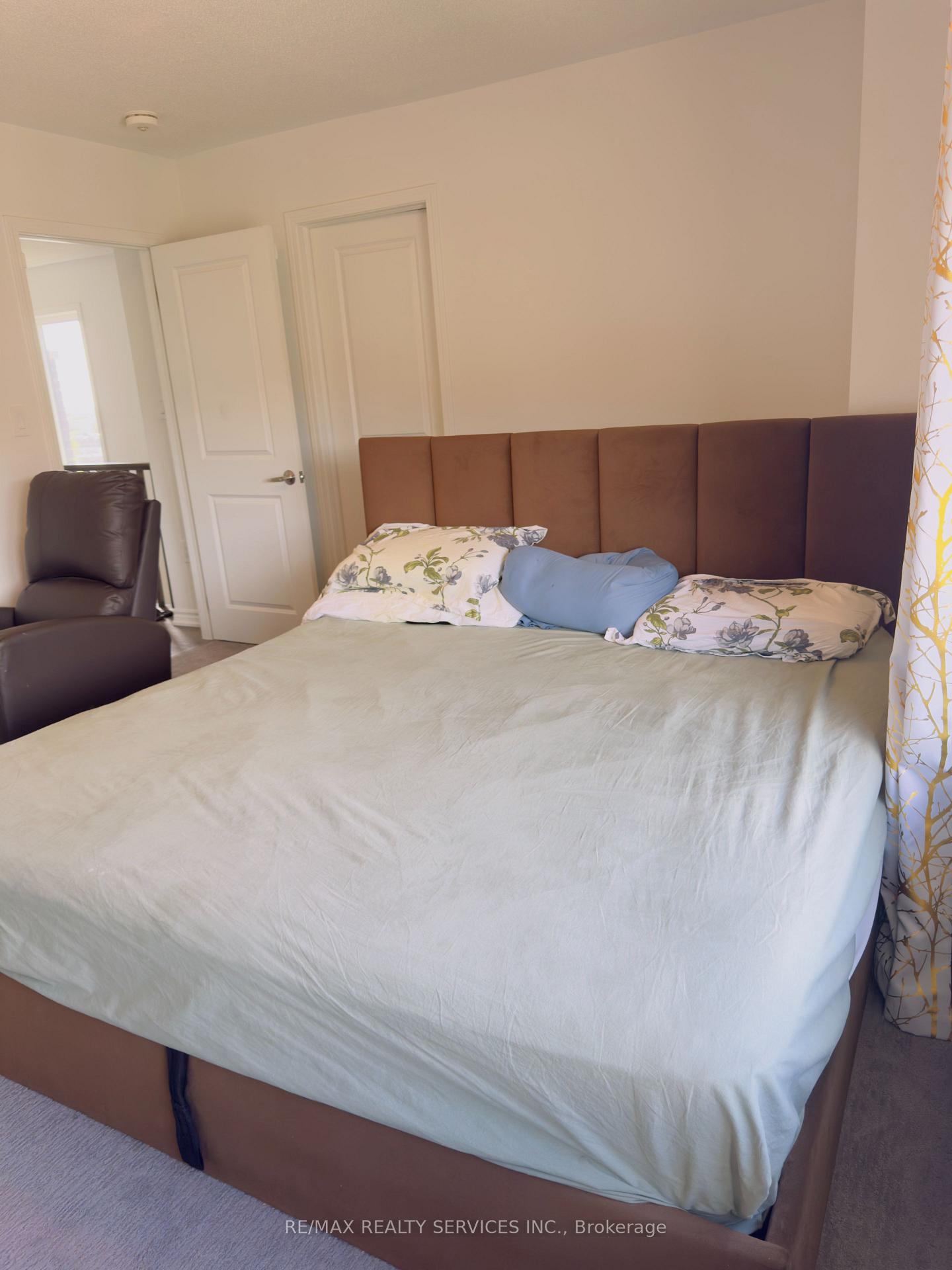 Photo 27 of 182 Keppel Circle, Brampton, Northwest Brampton — HOMEH