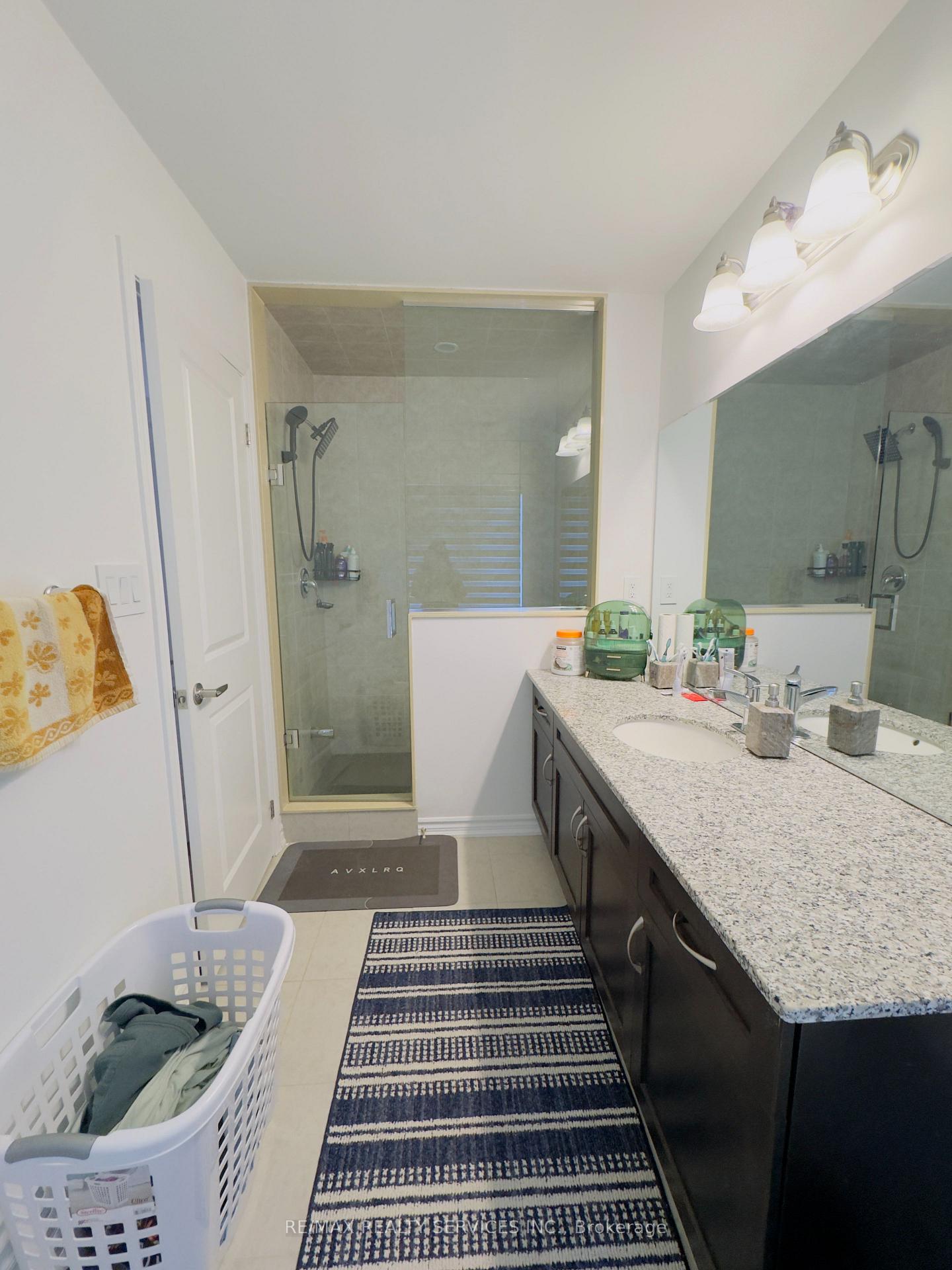 Photo 32 of 182 Keppel Circle, Brampton, Northwest Brampton — HOMEH