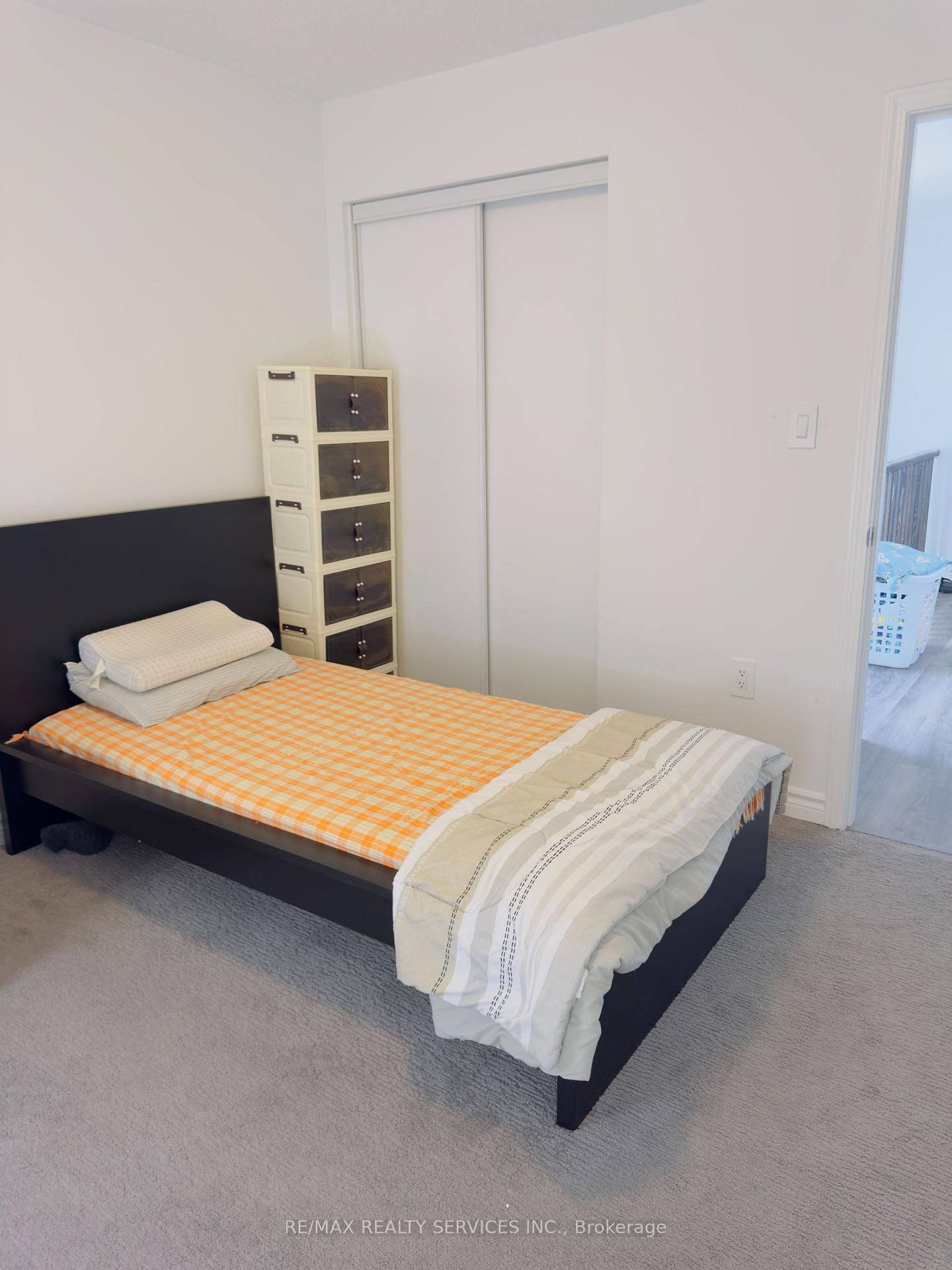 Photo 37 of 182 Keppel Circle, Brampton, Northwest Brampton — HOMEH