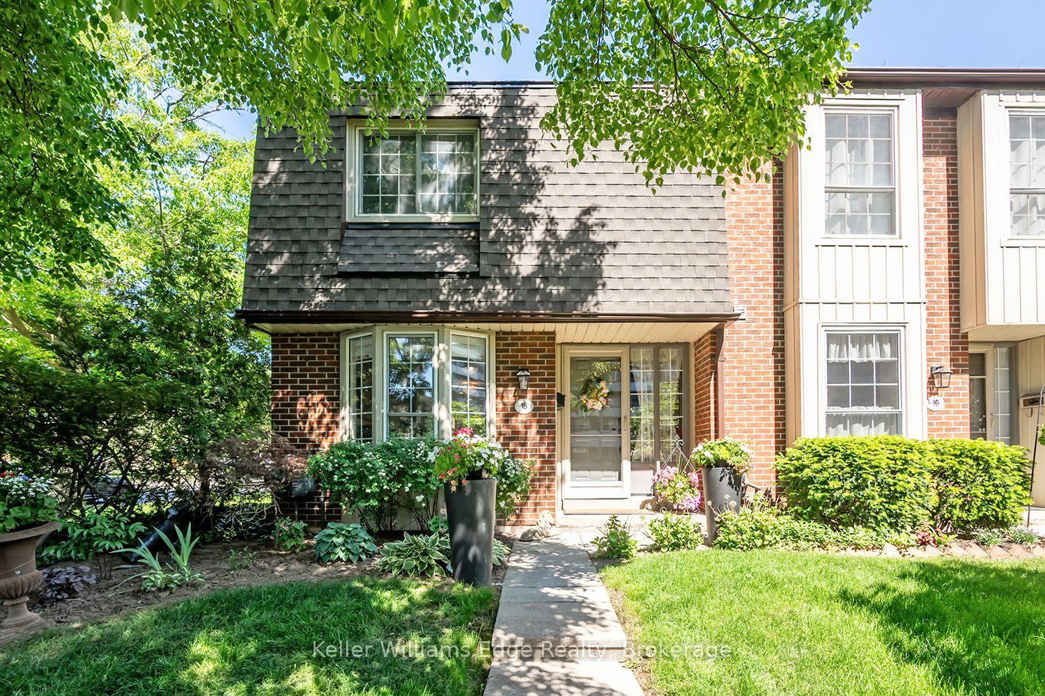 Photo of Unit 18, 3021 Glencrest Road