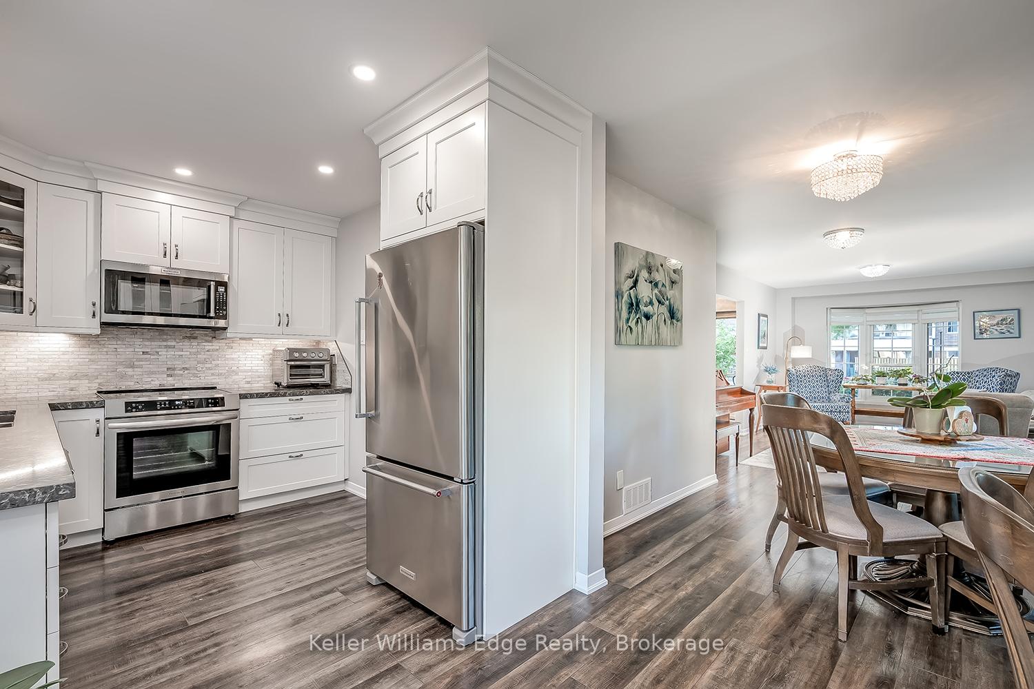 Photo 17 of Unit 18, 3021 Glencrest Road, Burlington, Roseland — HOMEH