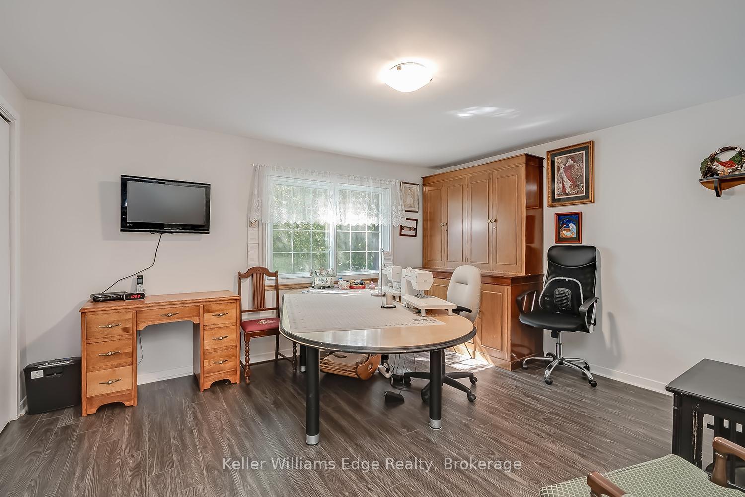 Photo 23 of Unit 18, 3021 Glencrest Road, Burlington, Roseland — HOMEH