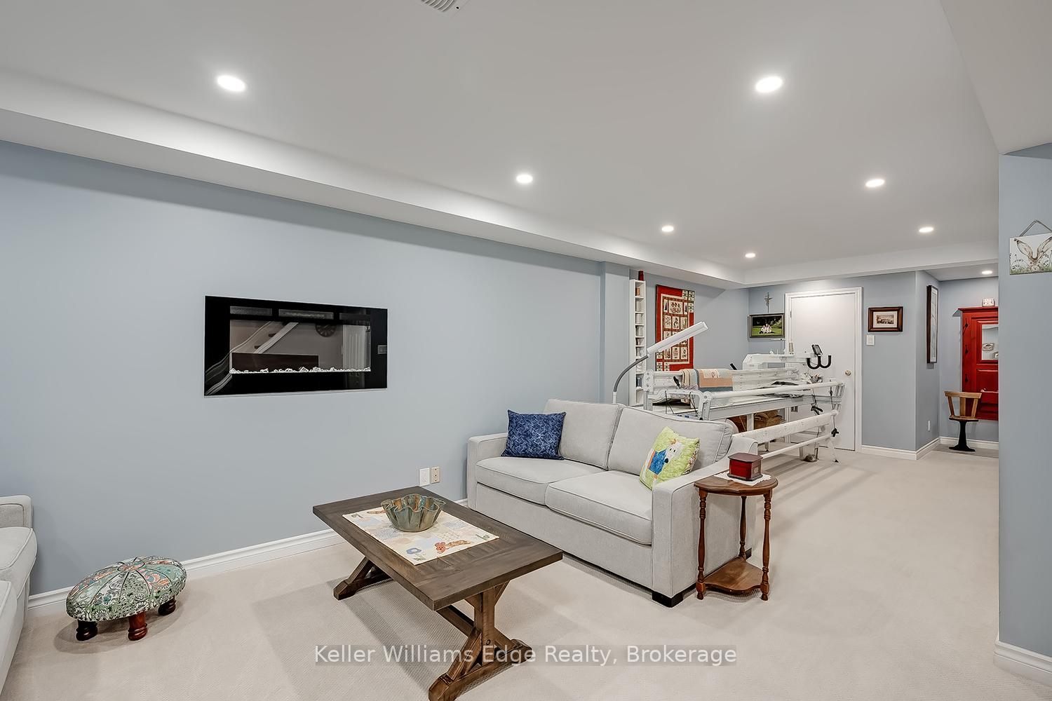 Photo 26 of Unit 18, 3021 Glencrest Road, Burlington, Roseland — HOMEH
